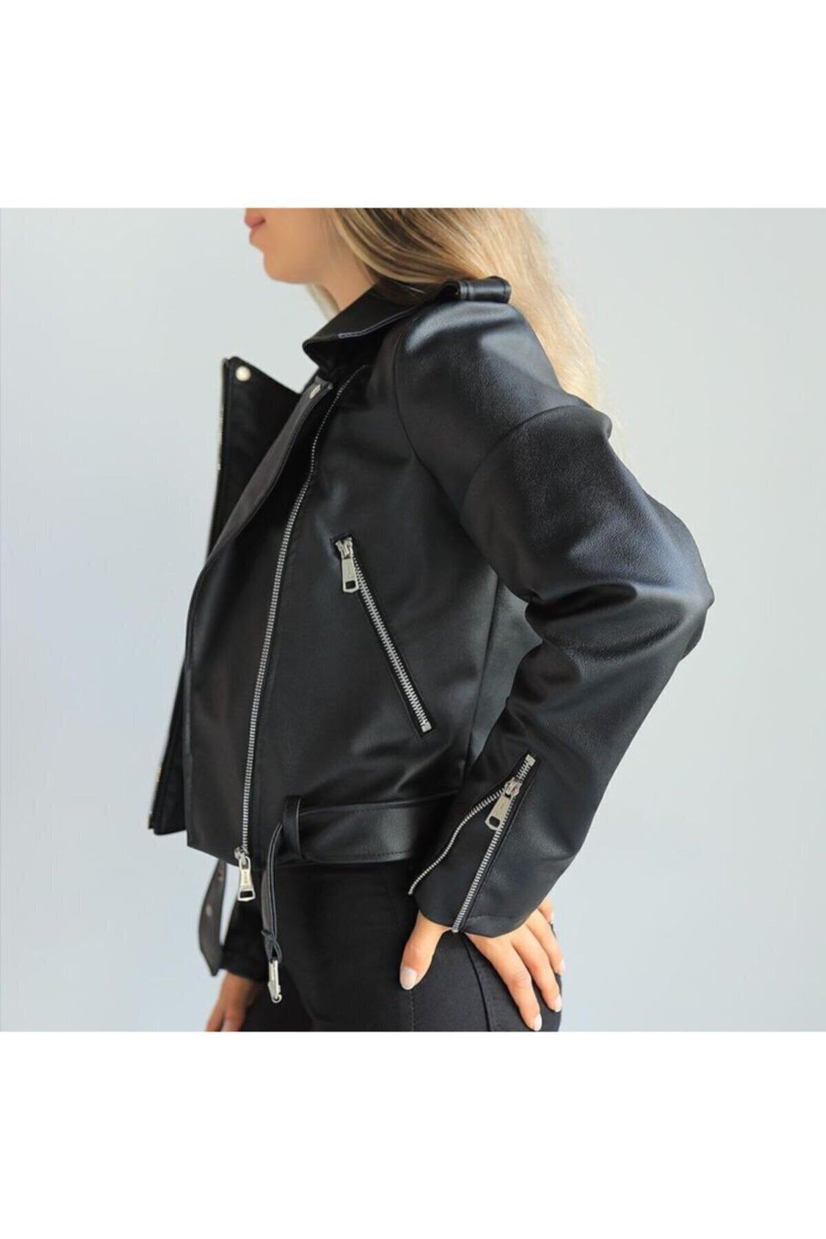https://cdn.dsmcdn.com/ty1523/product/media/images/prod/QC/20240903/16/c8c6e2ca-5fb1-36e8-9085-4c4520502084/1_org_zoom.jpg