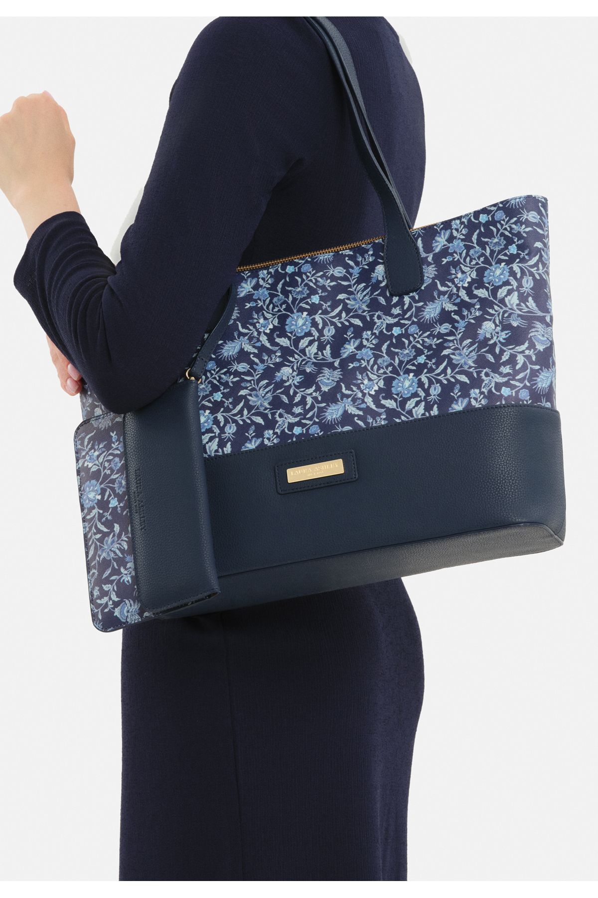 Laura Ashley Women s Handbag Stylish and Useful Design Trendyol