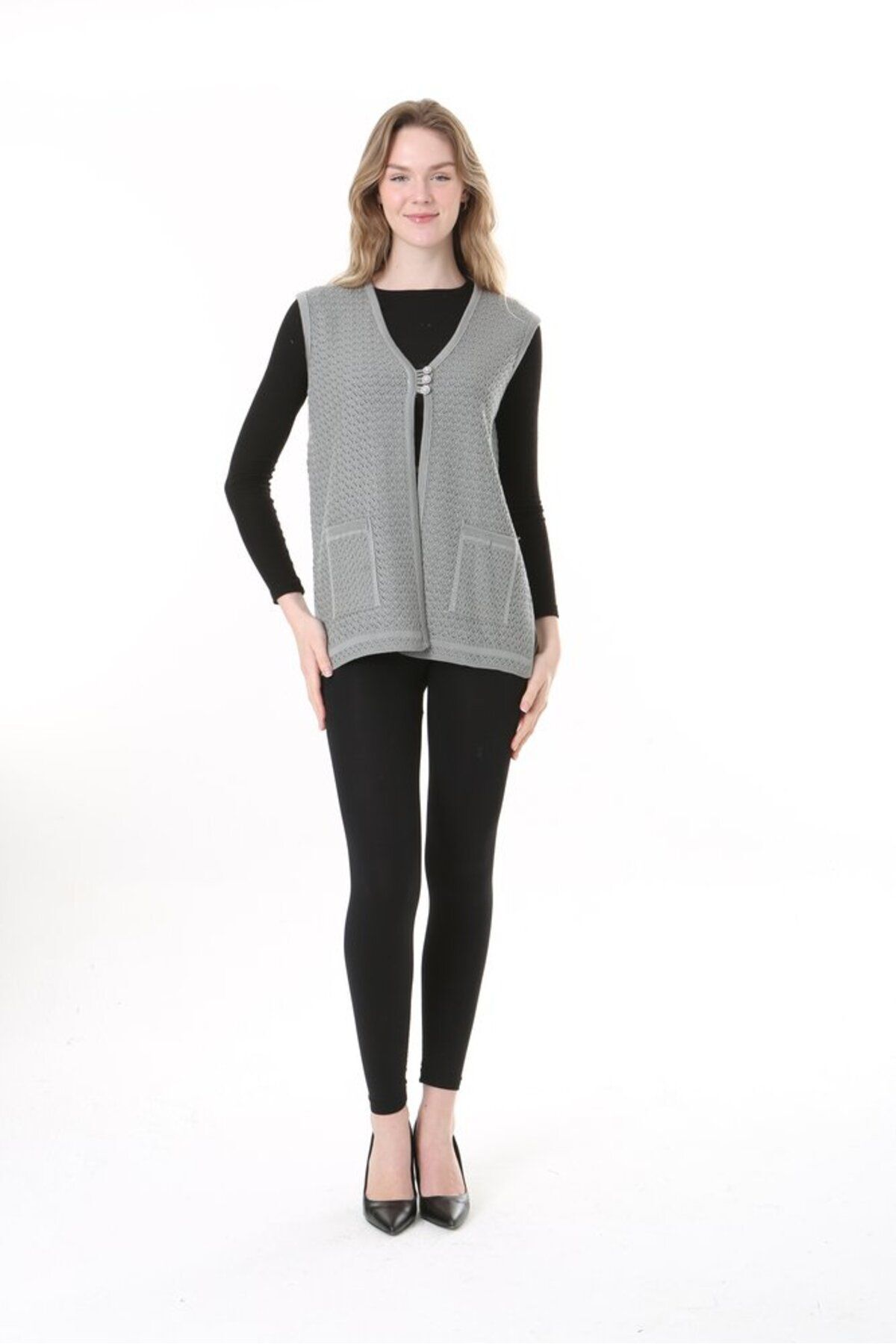 Lamierra-Mercerized Woven - Mother Classic Vest with Three Buttons on the Front and Double Pockets 2
