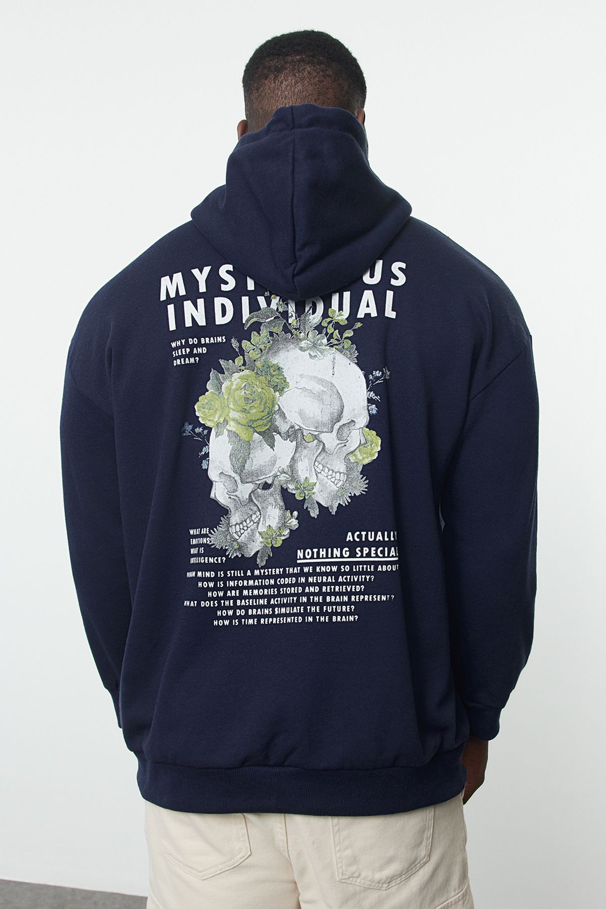 Trendyol Collection-Μπλε Navy Oversize Φούτερ με τυπωμένο κείμενο σε μεγάλο μέγεθος - TMNAW25AO00015 5