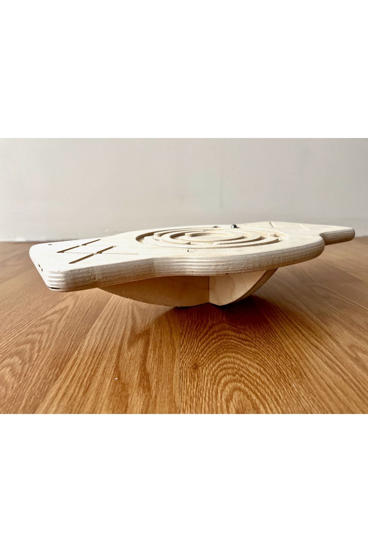 تخته تعادل با هزارتو | اسباب‌بازی تعادل برای کودکان | بازی تعادل هزارتو چوبی دست‌ساز