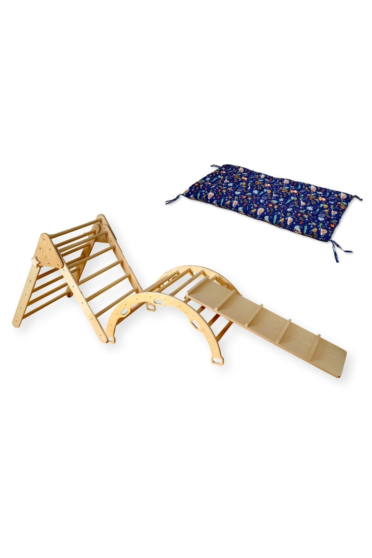 مجموعه صخره‌نوردی مونته‌سوری - مثلث متوسط، کمربند کوچک، رمپ نردبان و بالشتک آبی