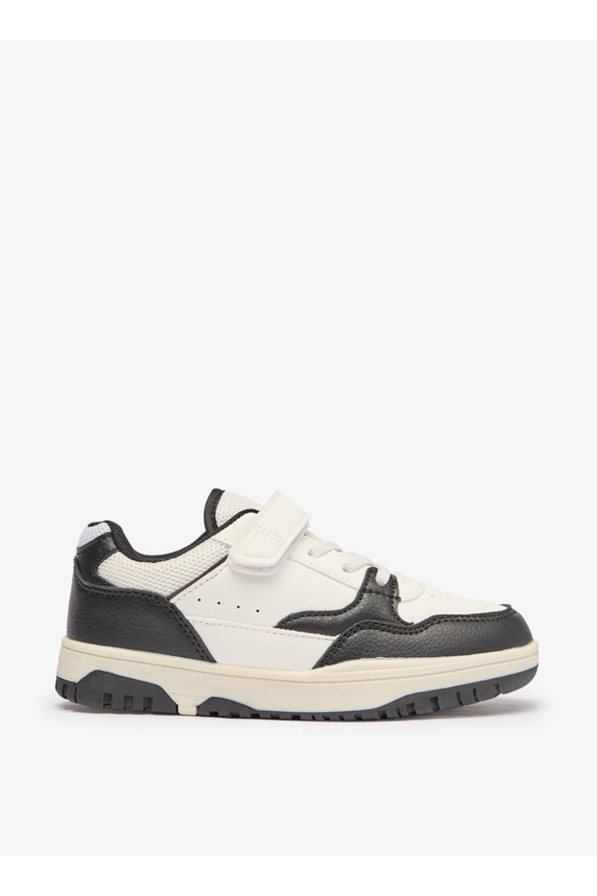 LBL by Shoexpress-Panelled Shoes with Hook and Loop Closure 3
