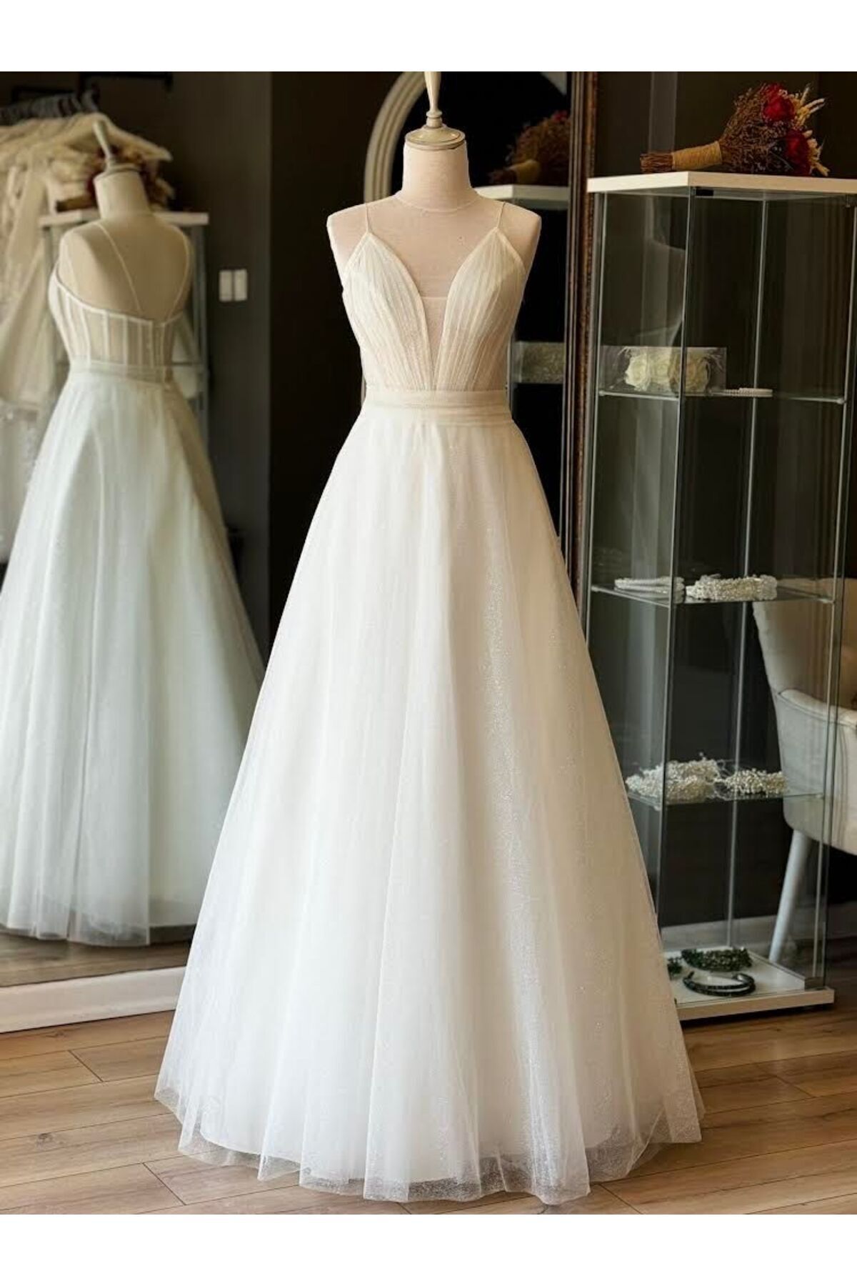 robe de mariée helen blanche argentée et drapée longueur maxi