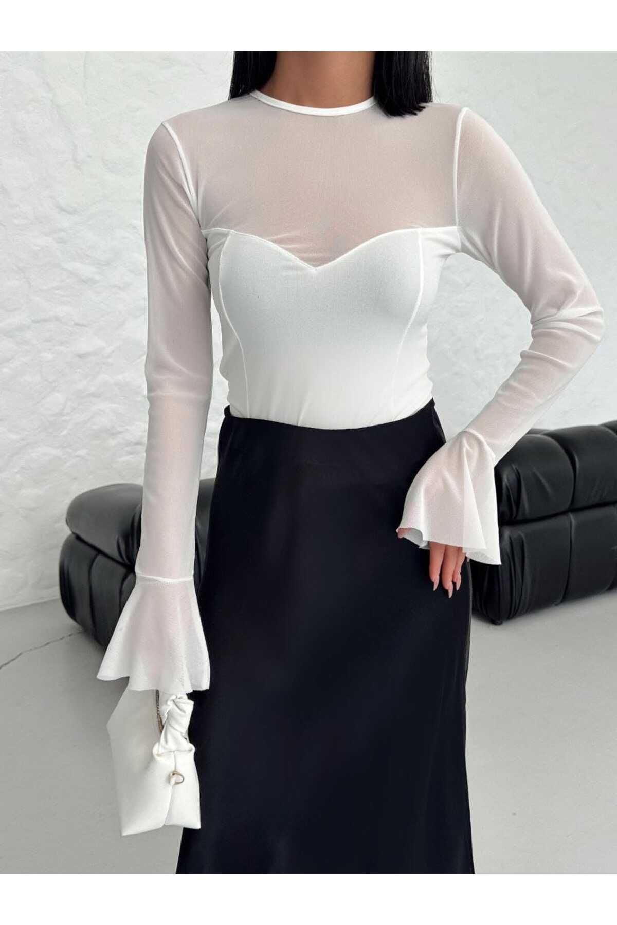 complete the look image