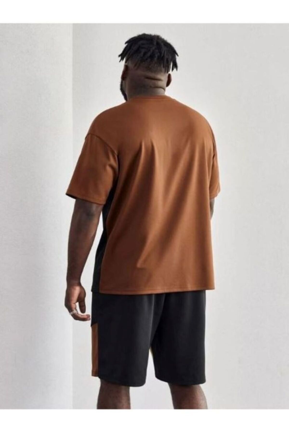 Know-Men's Tan Color Color Block Pattern Oversize Shorts Set 2