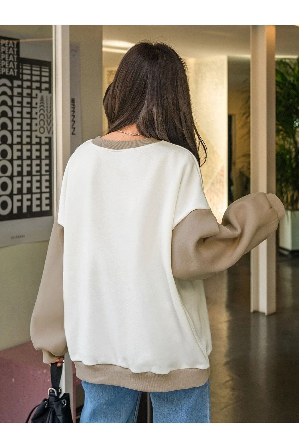 https://cdn.dsmcdn.com/ty1524/product/media/images/prod/QC/20240905/13/7aa17888-43b0-36cb-97ce-81bac7689470/1_org_zoom.jpg