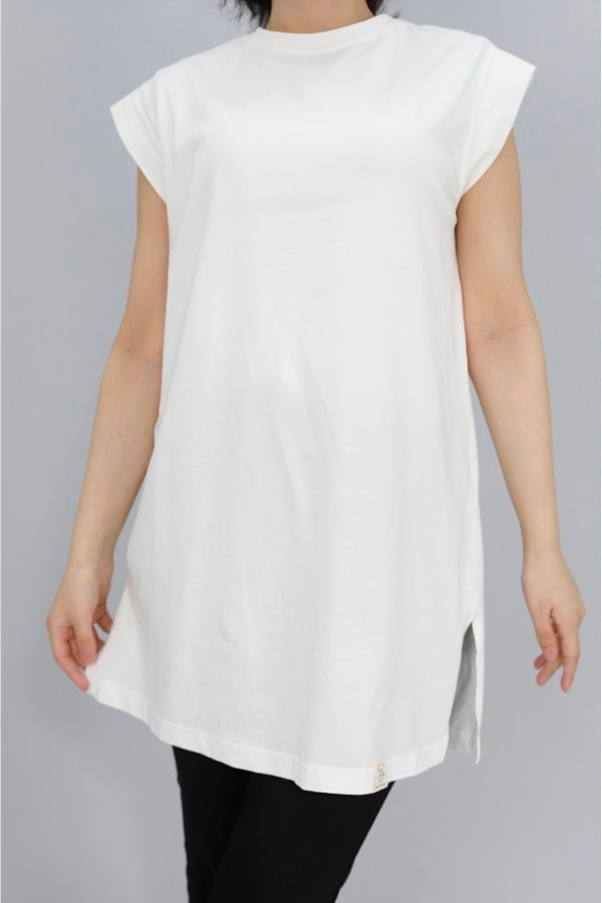 Puane Penye Kumaş Sıfır Kol İçlik