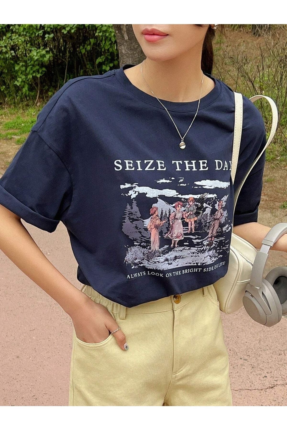 Trendseninle-Women's Navy Blue Seize The Day Printed Oversize T-shirt 2