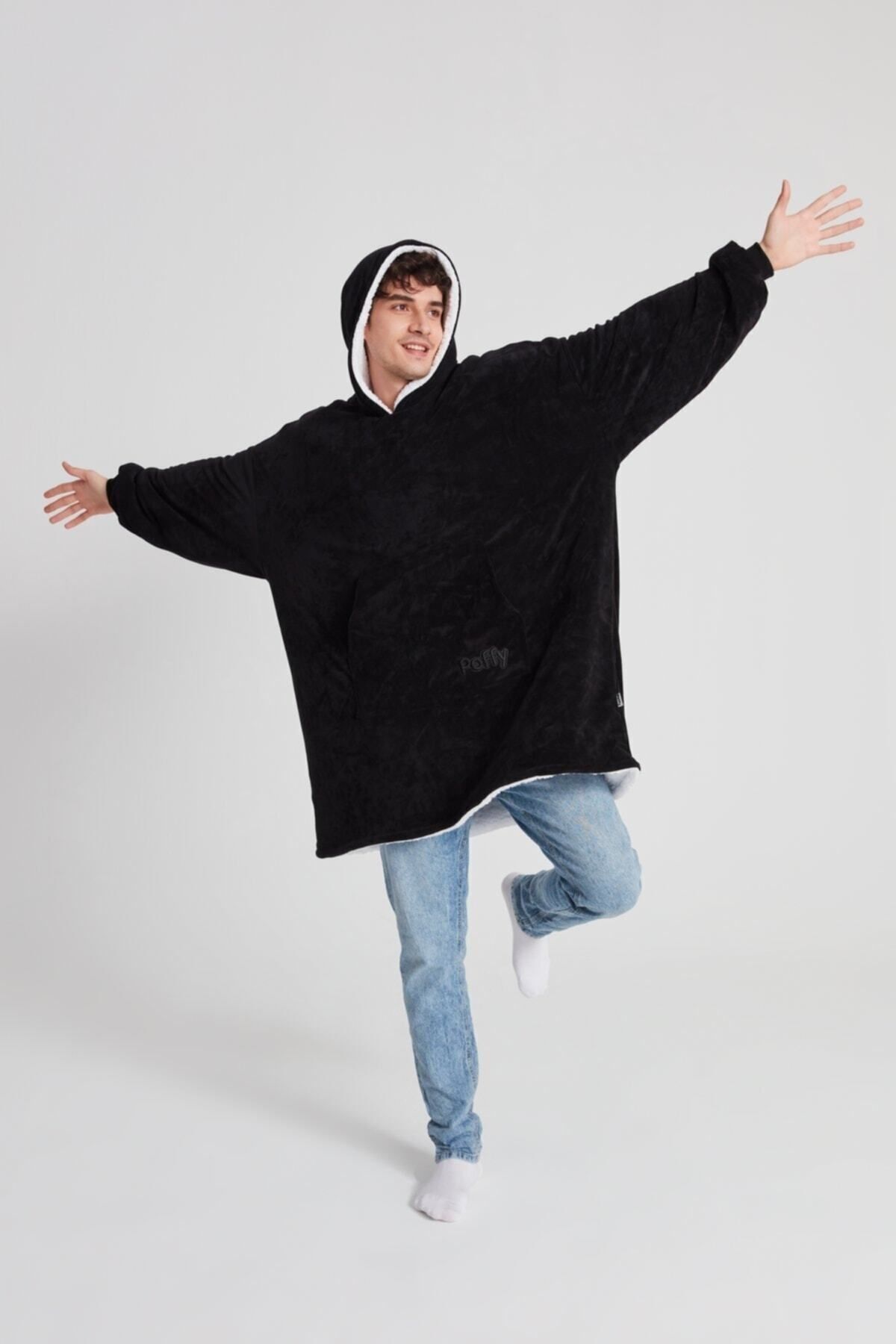 Body blanket with hood clearance