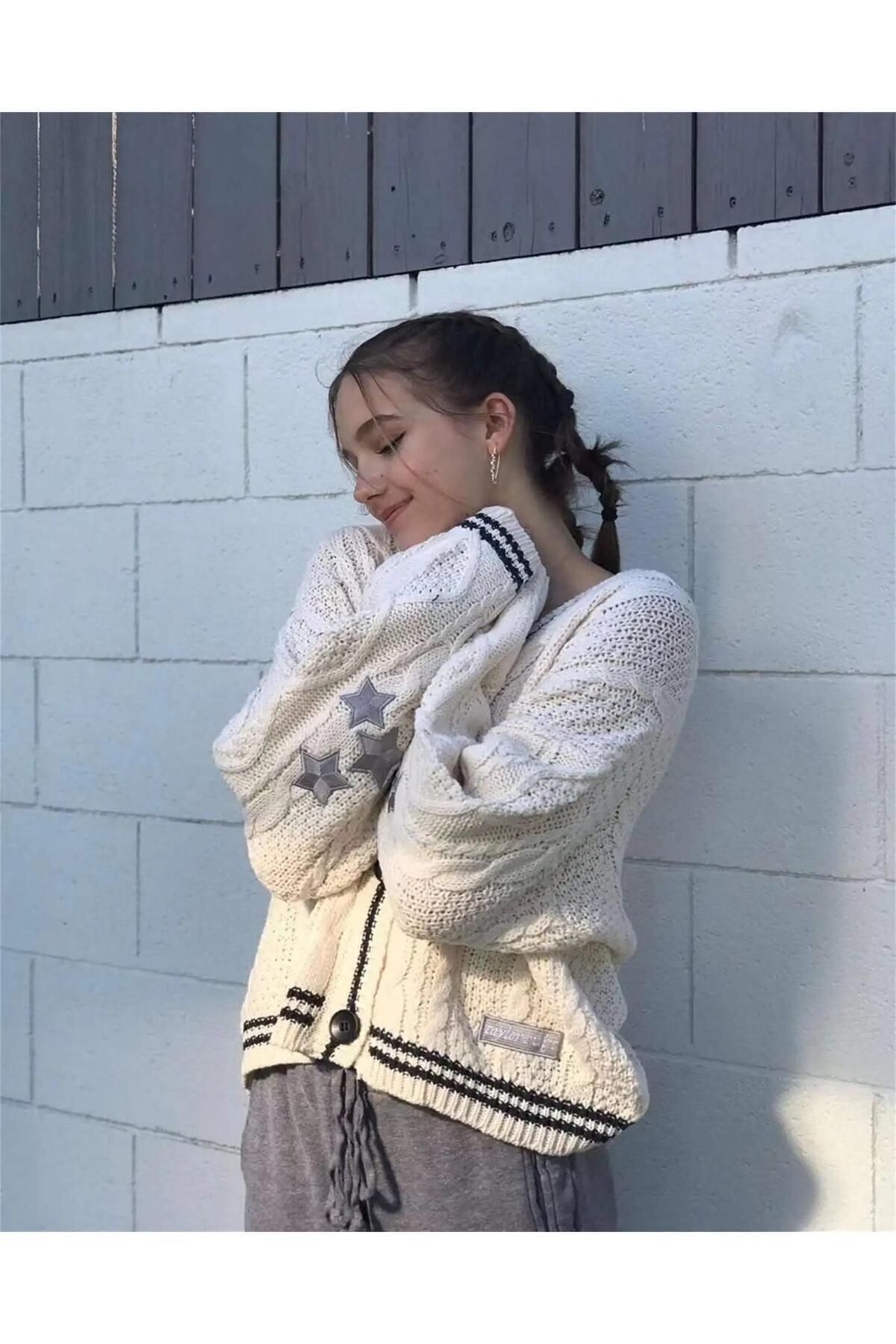Köstebek-Taylor Swift Cardigan Style Oversize Cardigan with Stripe Detail Logo 3