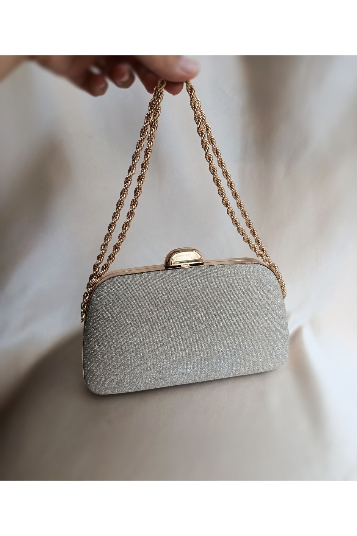 Gül Karatekin-Women's - Gold Glitter Twist Chain, Portfolio Clutch Evening Bag for Special Occasions 2