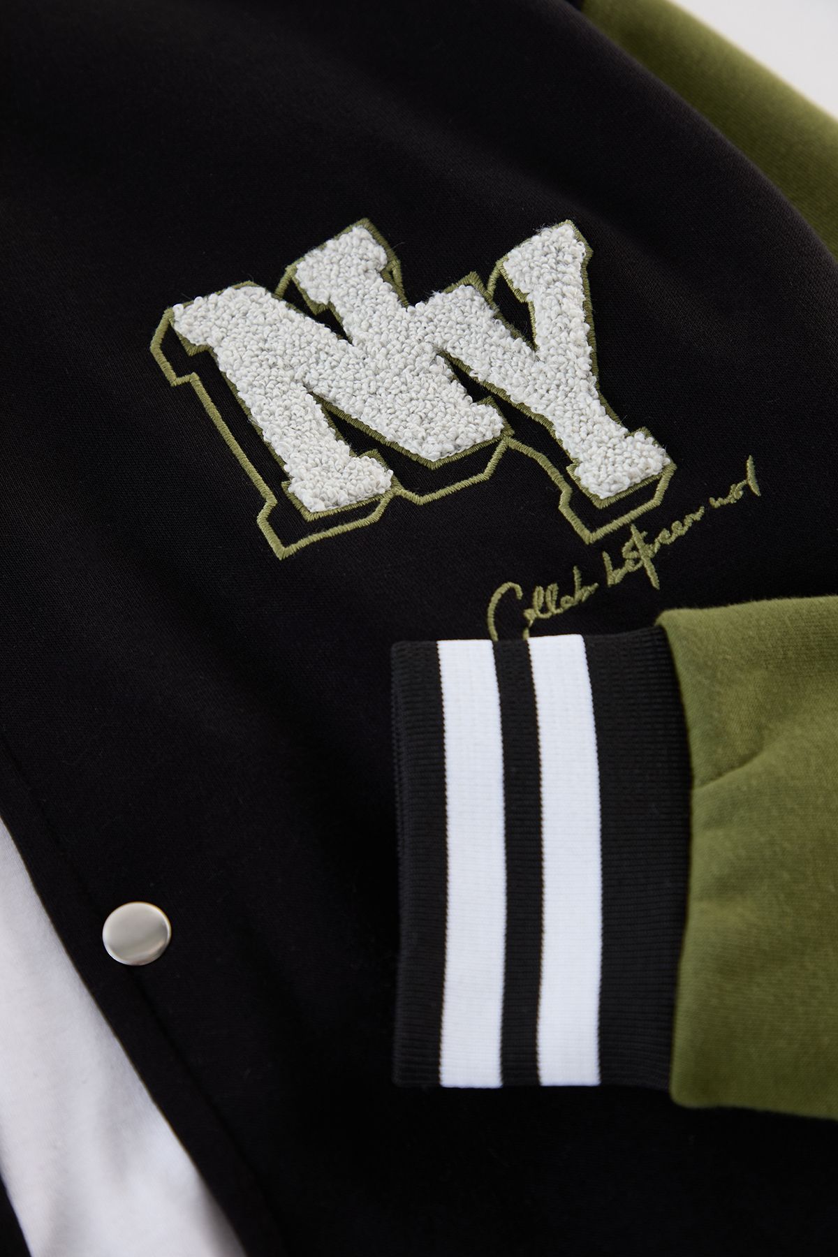 Trendyol Collection-Embroidery Detailed Black College Jacket - Regular Cut Tmnaw25ce00005 2