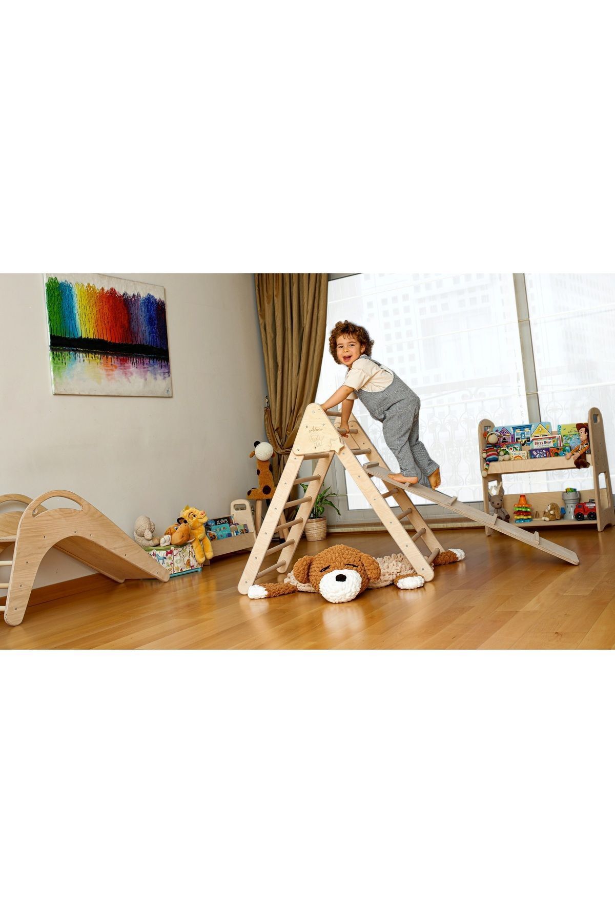 مثلث بزرگ بالا رفتن| نردبان بالا رفتن مونته‌سوری| اسباب‌بازی بزرگ بالا رفتن و تعادل