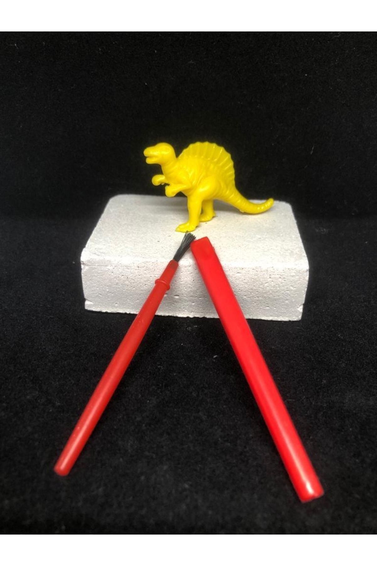 AZİZ OYUNCAK-Spinosaurus and Stegosaurus Double Dinosaur Excavation Game - Archaeological Science Project 2
