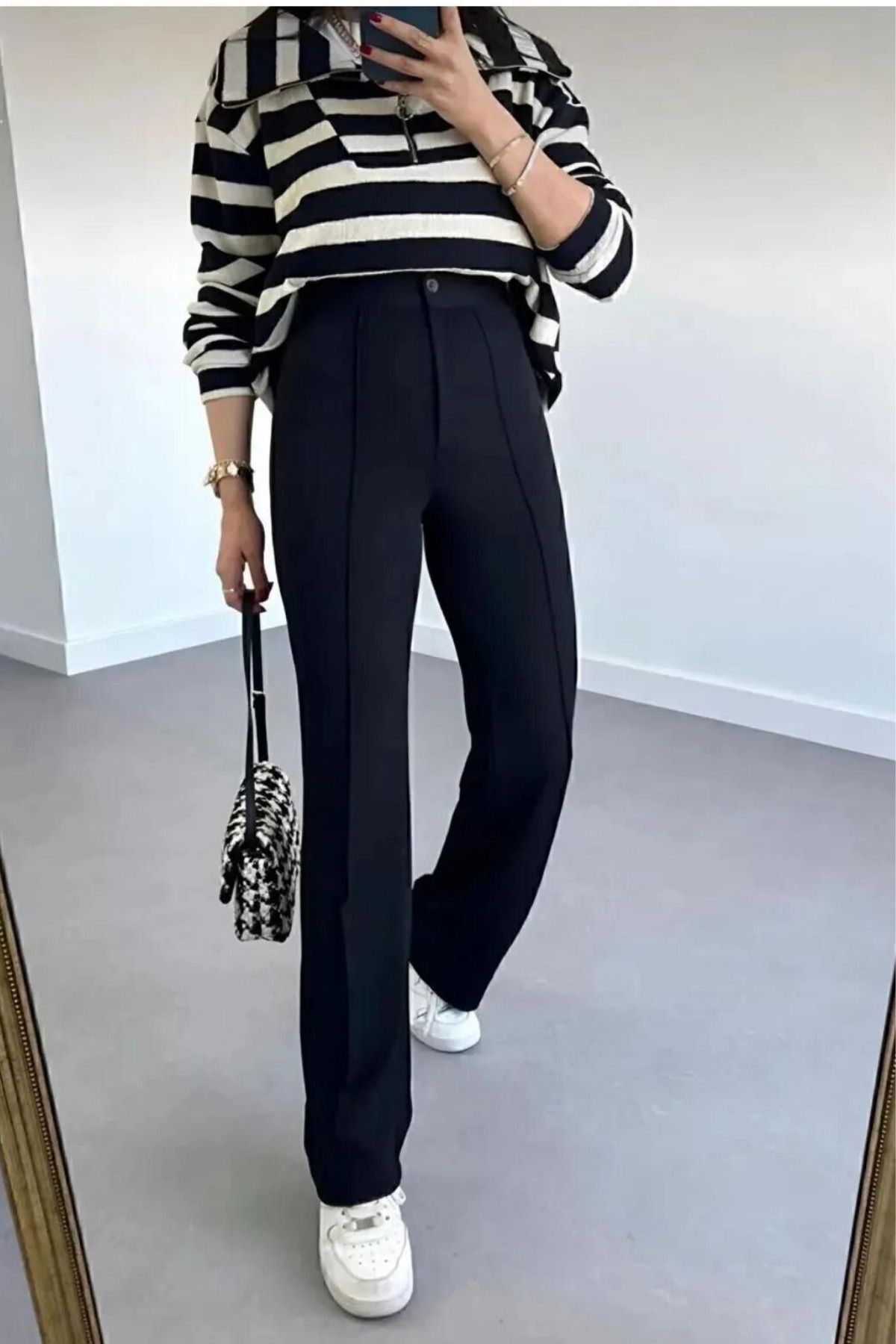 une femme de taille noire pantalon espagnol pacha palazzo