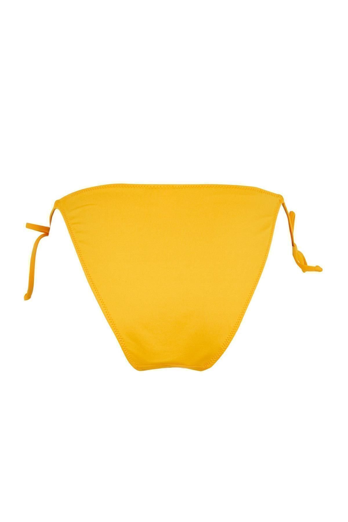 DeFacto-Be in Love Regular Fit Bikini Bottom - T3670az22sm 7