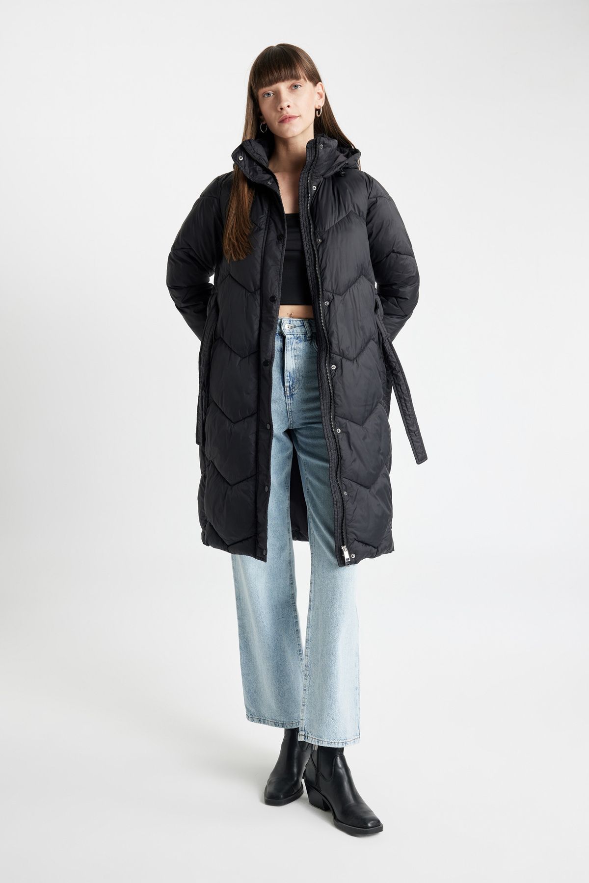 complete the look image