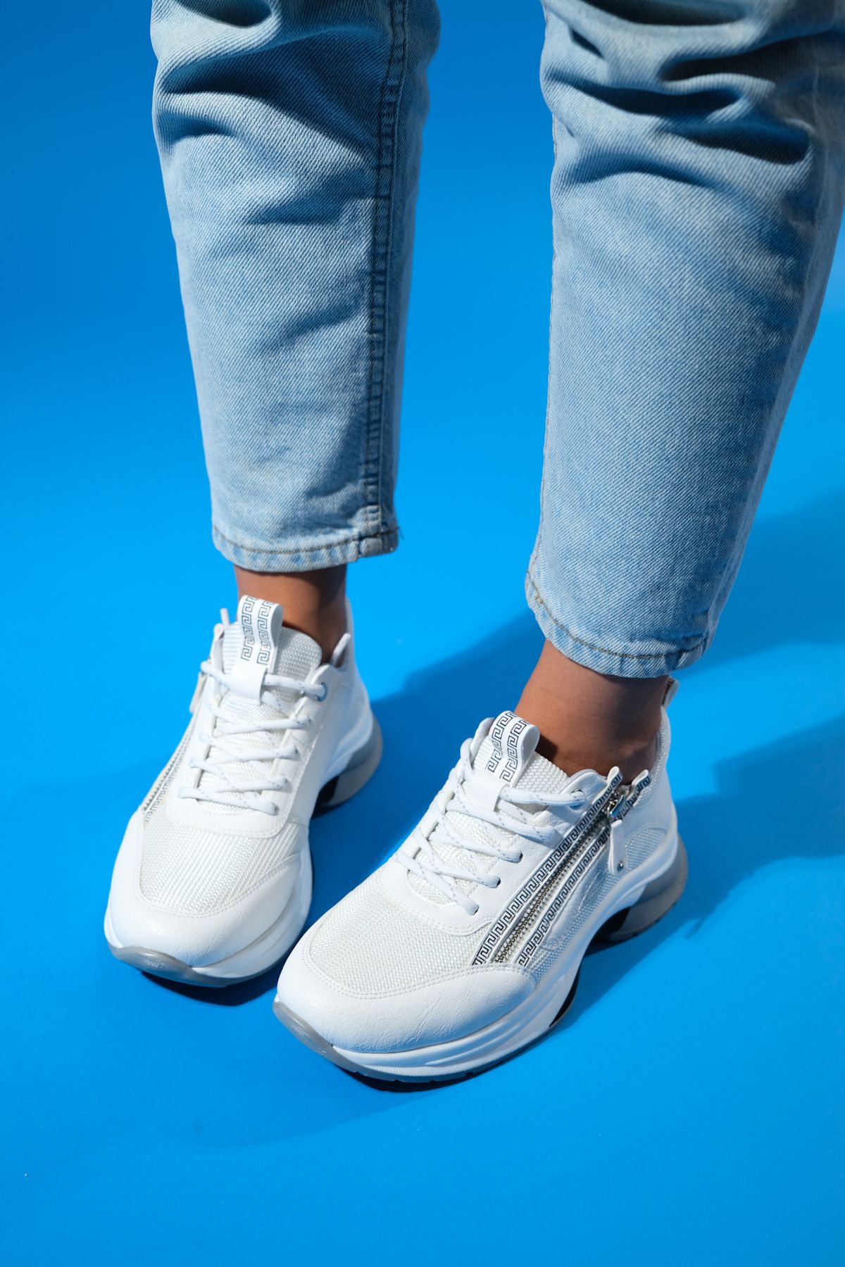 اسنیکر سفید زنانه کفش ورزشی Zipper اورجینال luvishoes