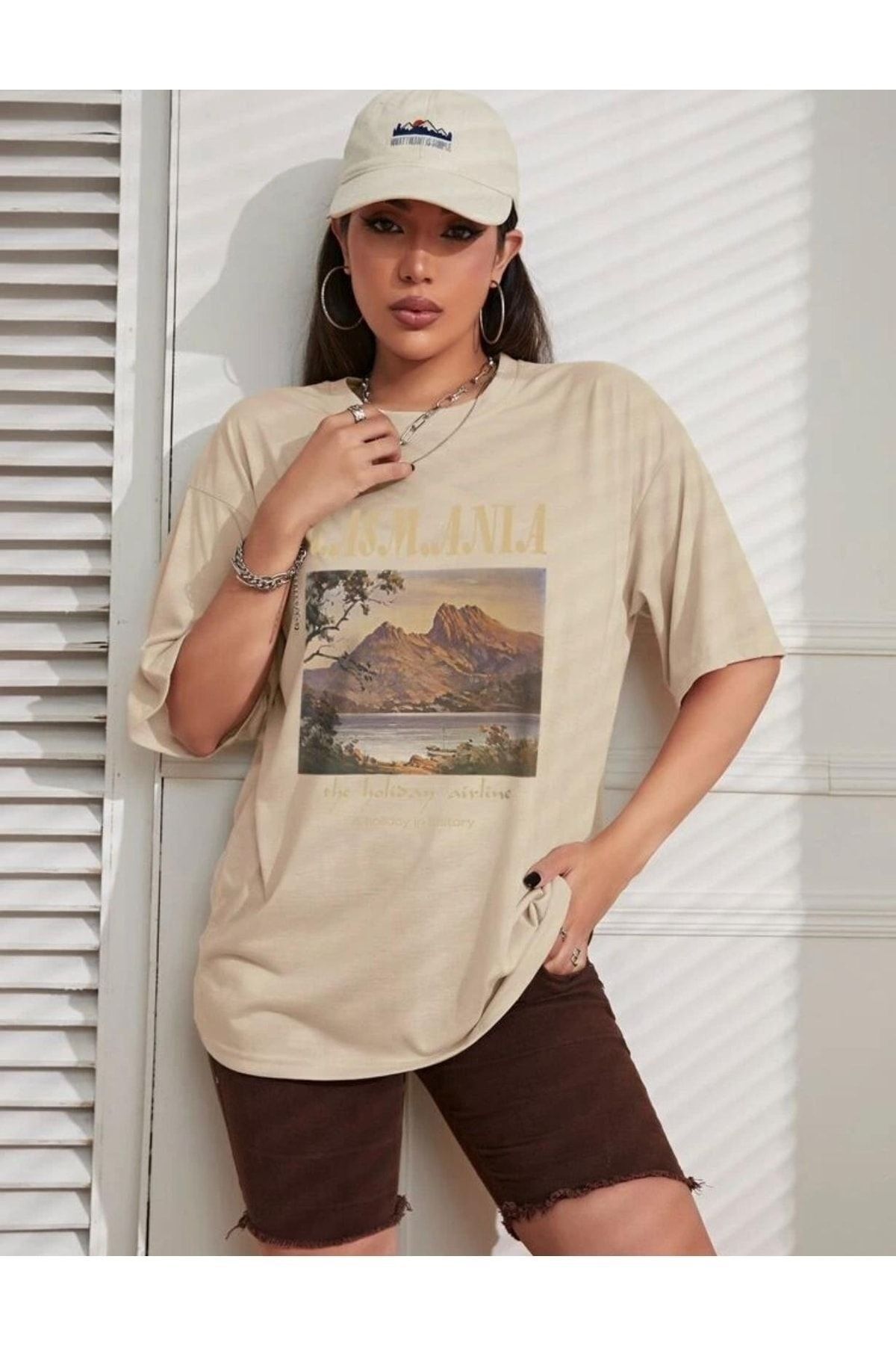 Know-Women's Beige Tasmania Printed Oversize T-shirt 4