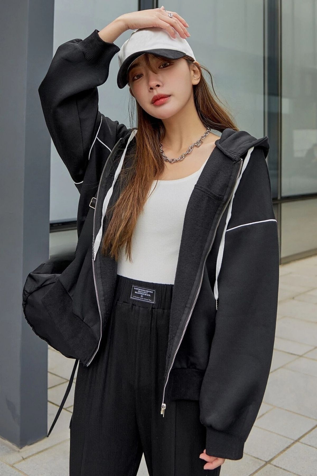 https://cdn.dsmcdn.com/ty1525/product/media/images/prod/QC/20240905/13/d793a8cb-4ce9-364f-a534-35a877cbe768/1_org_zoom.jpg