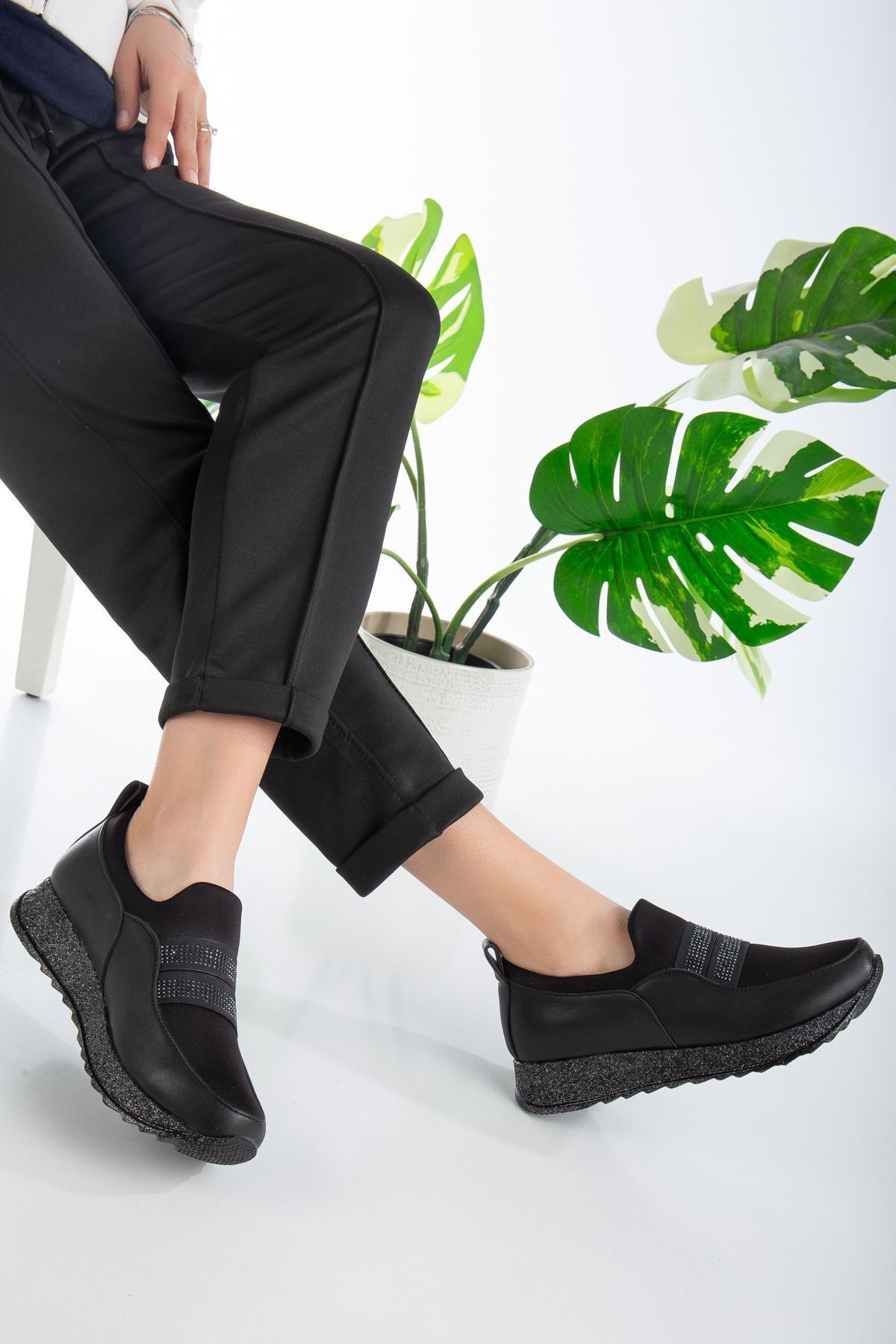 https://cdn.dsmcdn.com/ty1525/product/media/images/prod/QC/20240905/14/66d08f2d-467f-3929-a31e-b9bb1c830717/1_org_zoom.jpg