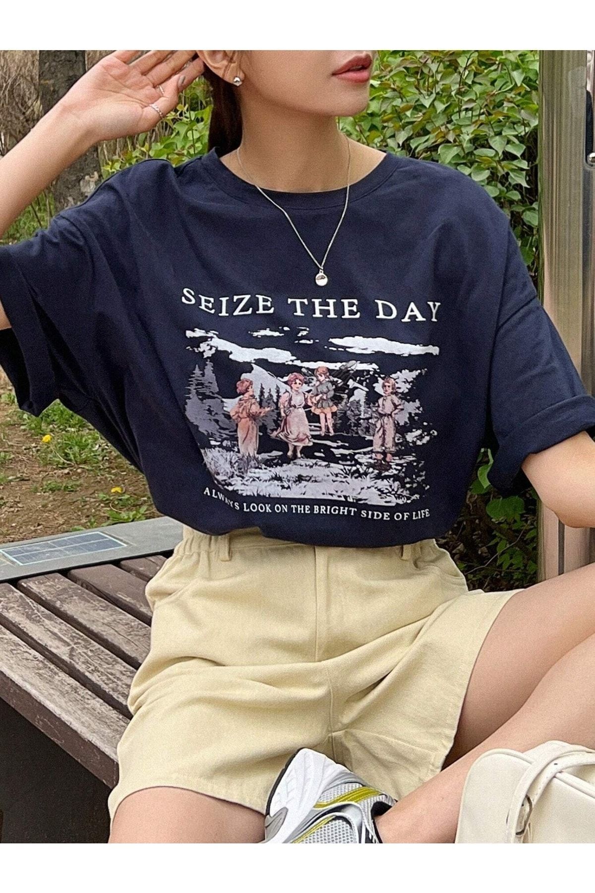 Trendseninle-Women's Navy Blue Seize The Day Printed Oversize T-shirt 6