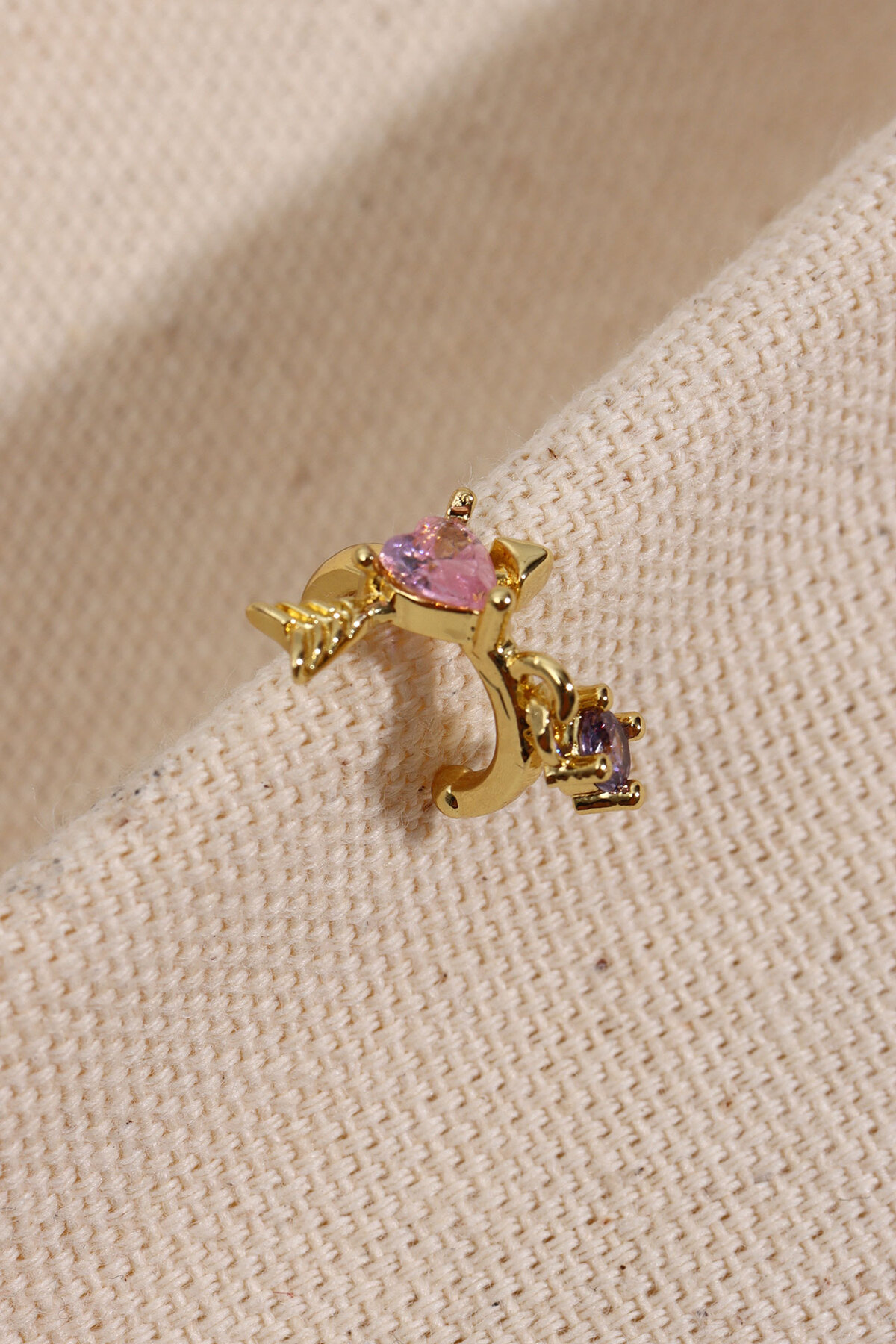 Pembe Kalp Taşlı Gold Renk Sallantılı Kıkırdak Küpe