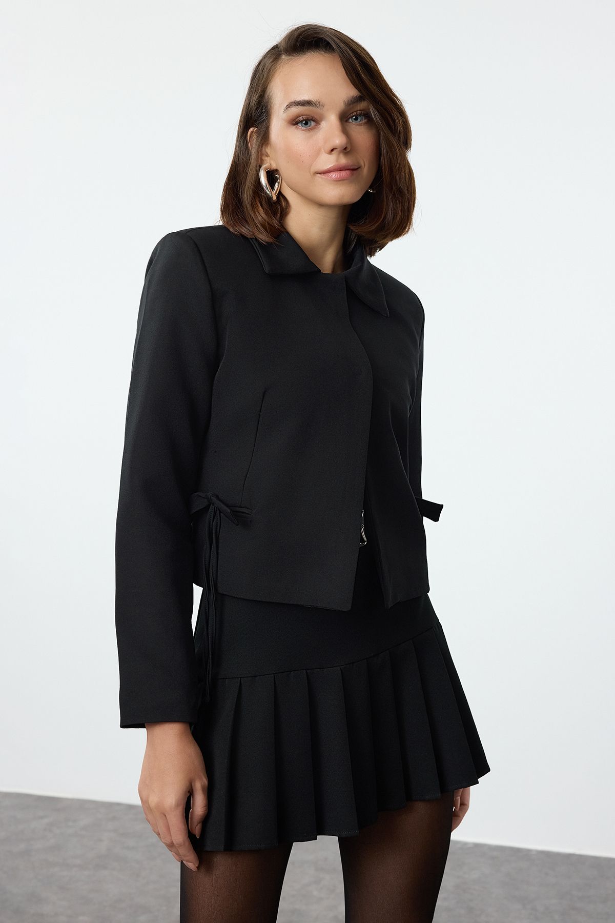 Trendyol Collection Jachetă Blazer Țesătă Cu Fundă Neagră/panglică Cu Guler De Cămașă Femeie - 42