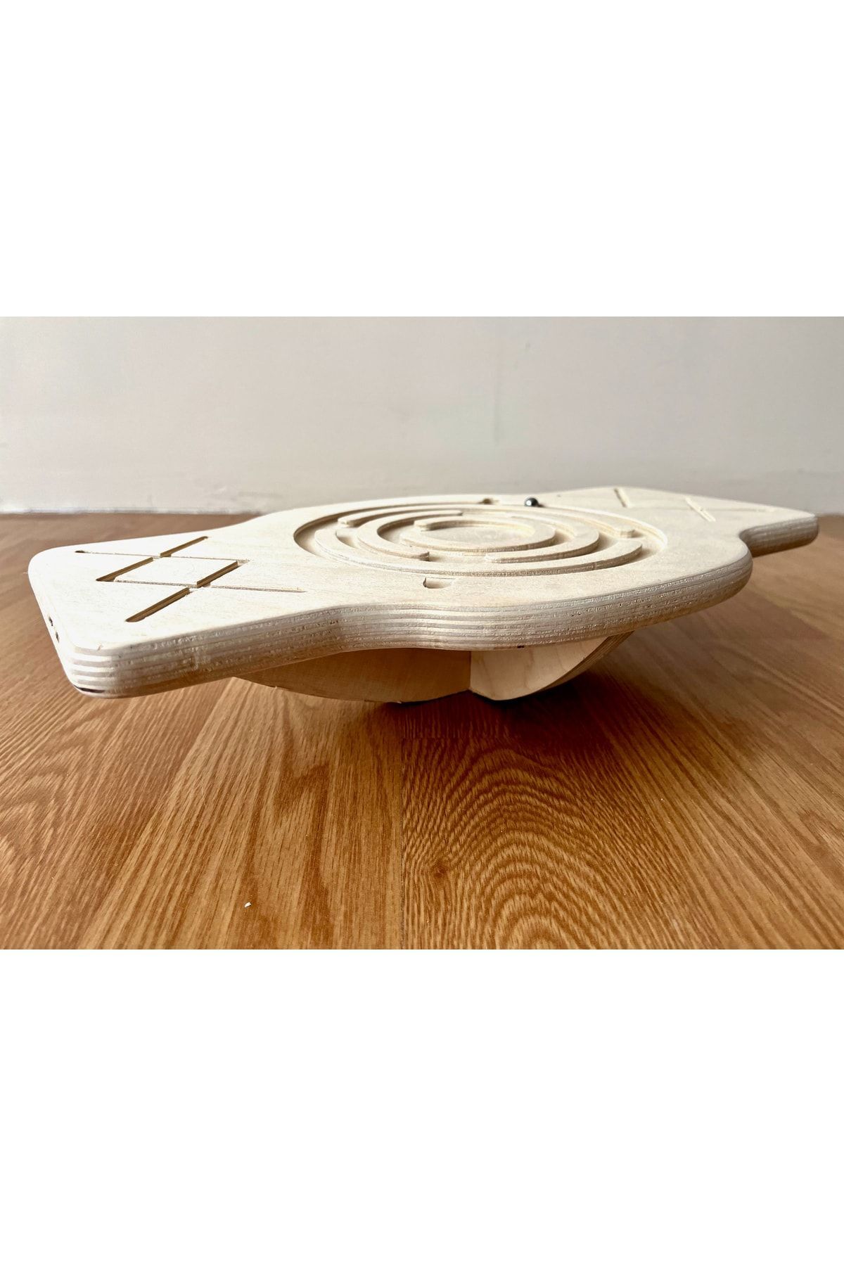 تخته تعادل با هزارتو | اسباب‌بازی تعادل برای کودکان | بازی تعادل هزارتو چوبی دست‌ساز