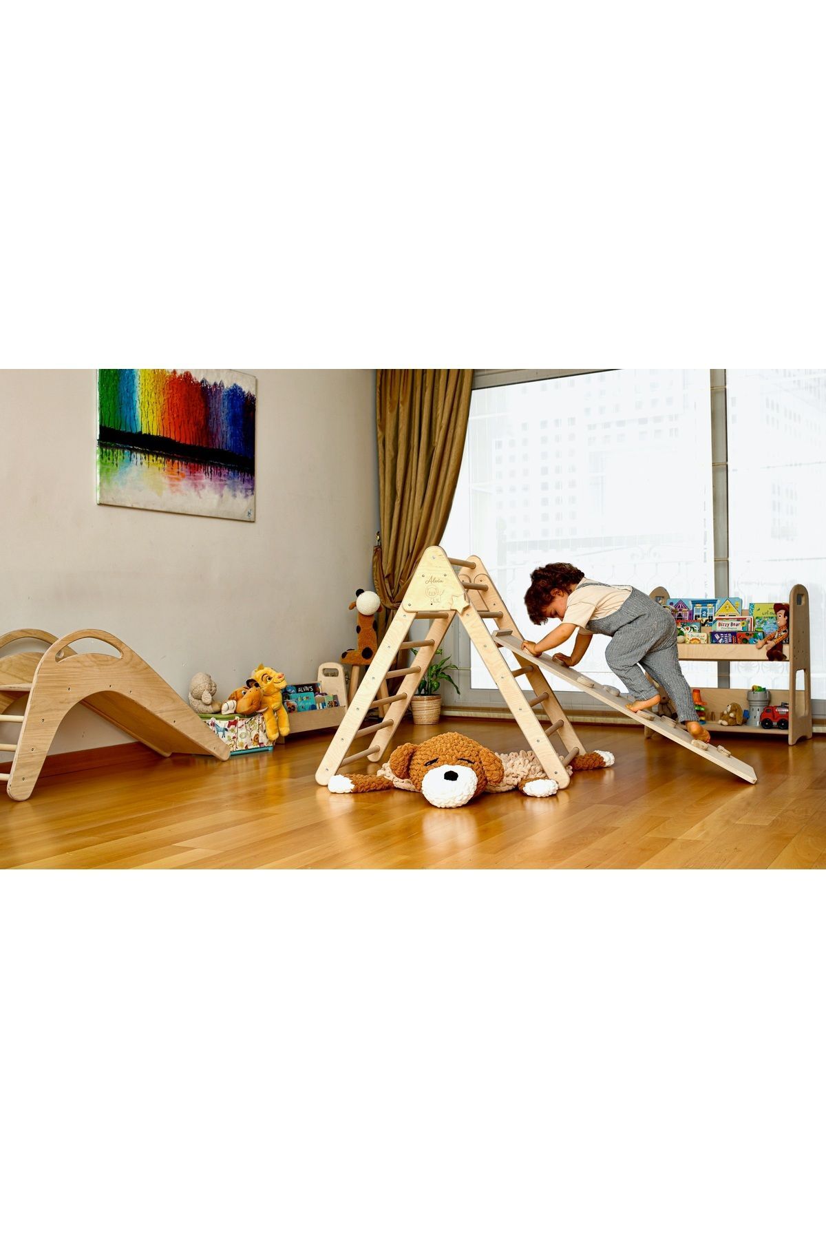 مثلث بزرگ بالا رفتن| نردبان بالا رفتن مونته‌سوری| اسباب‌بازی بزرگ بالا رفتن و تعادل