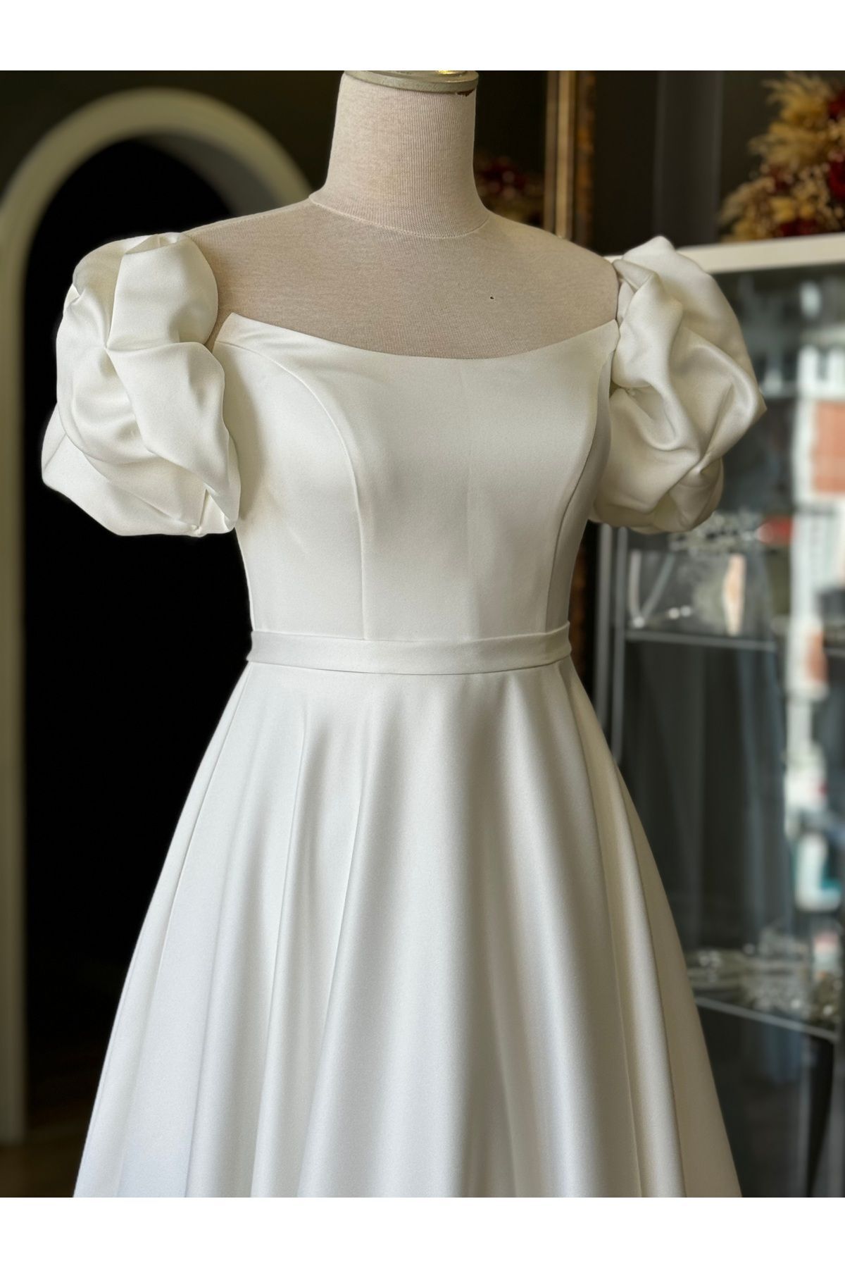 https://cdn.dsmcdn.com/ty1526/product/media/images/prod/QC/20240904/17/0cc5e030-a922-35c4-bbb9-9043b446d084/1_org_zoom.jpg