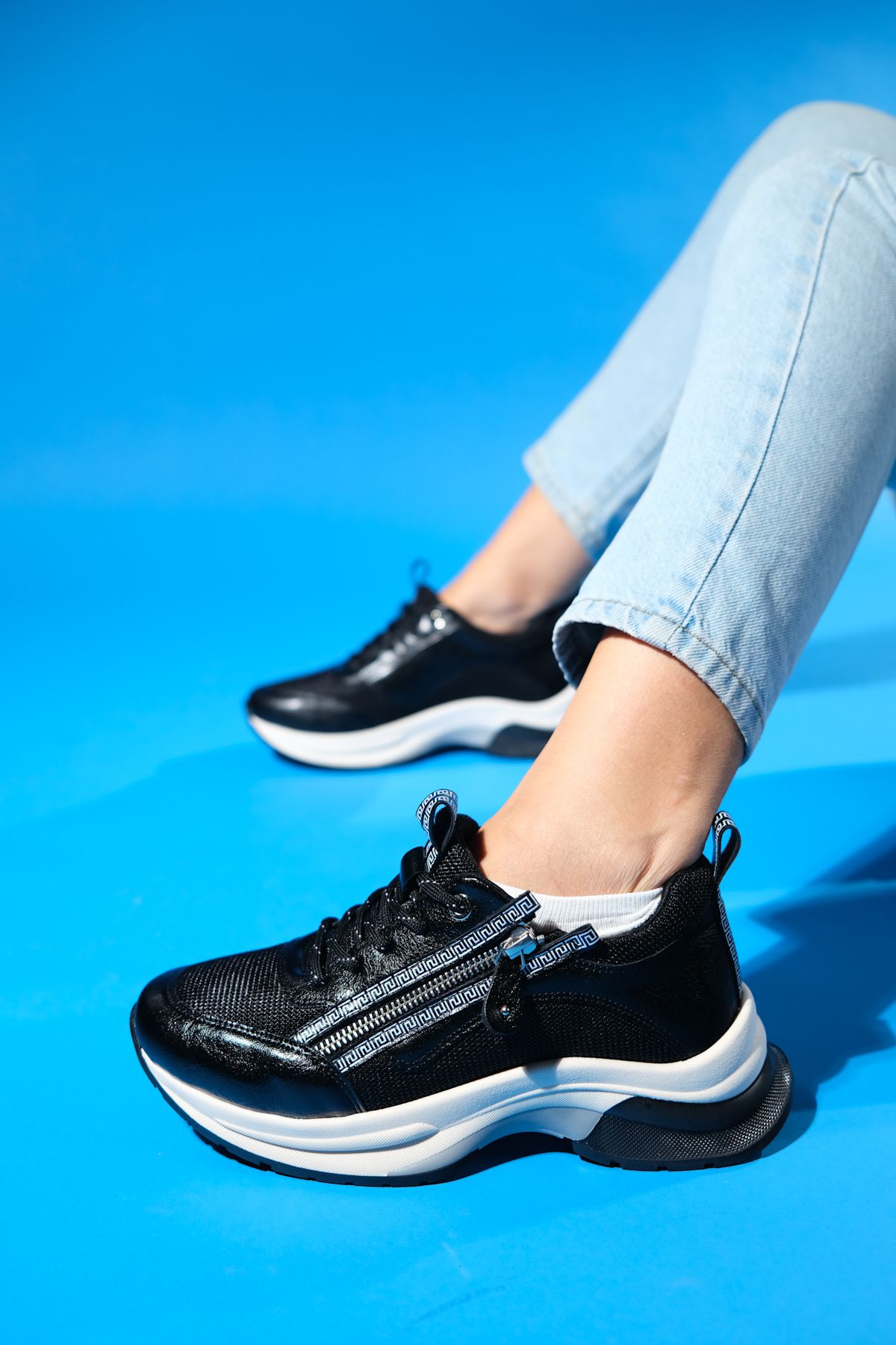 اسنیکر سیاه زنانه کفش ورزشی Zipper Base zipper luvishoes