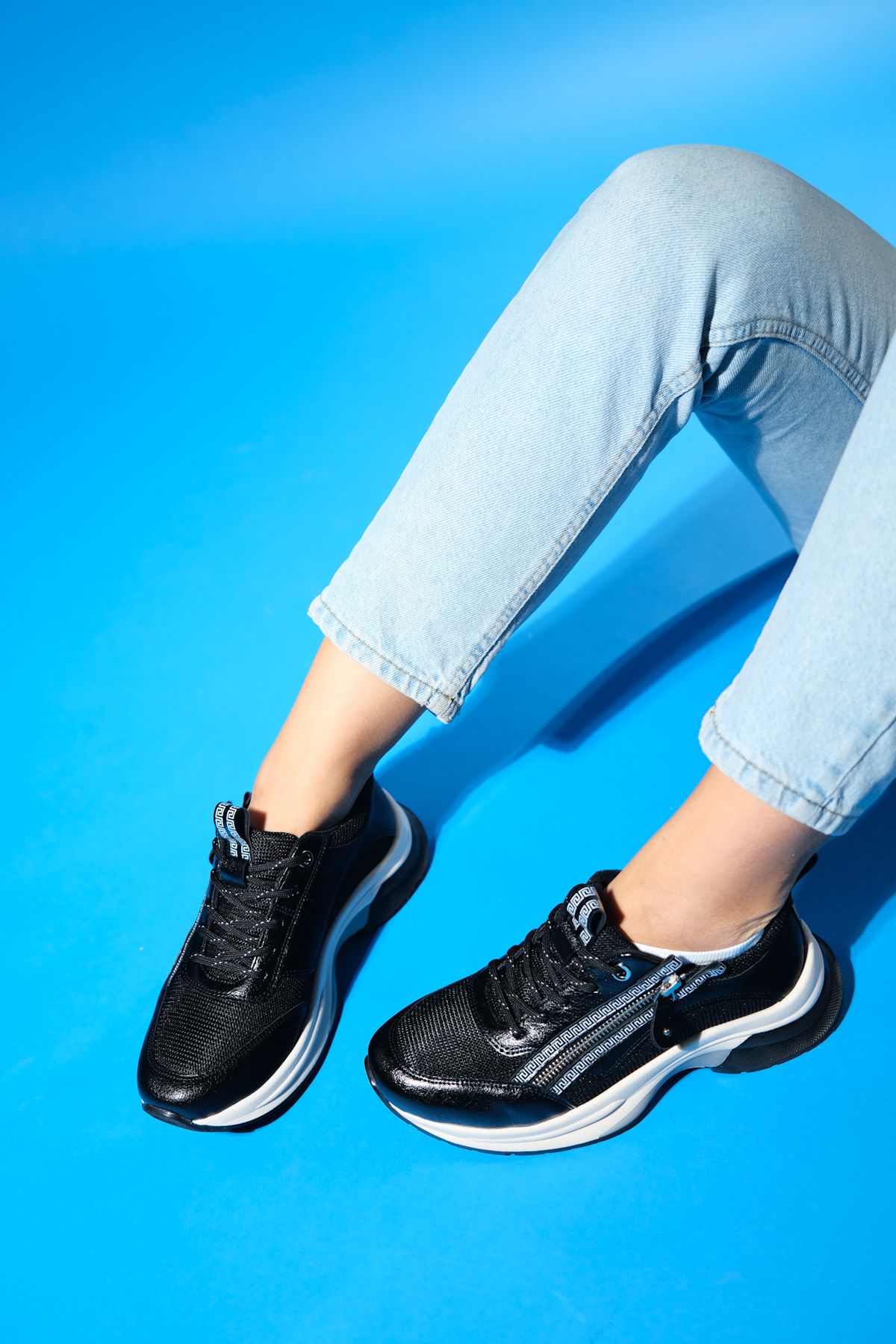 اسنیکر سیاه زنانه کفش ورزشی Zipper Base zipper luvishoes
