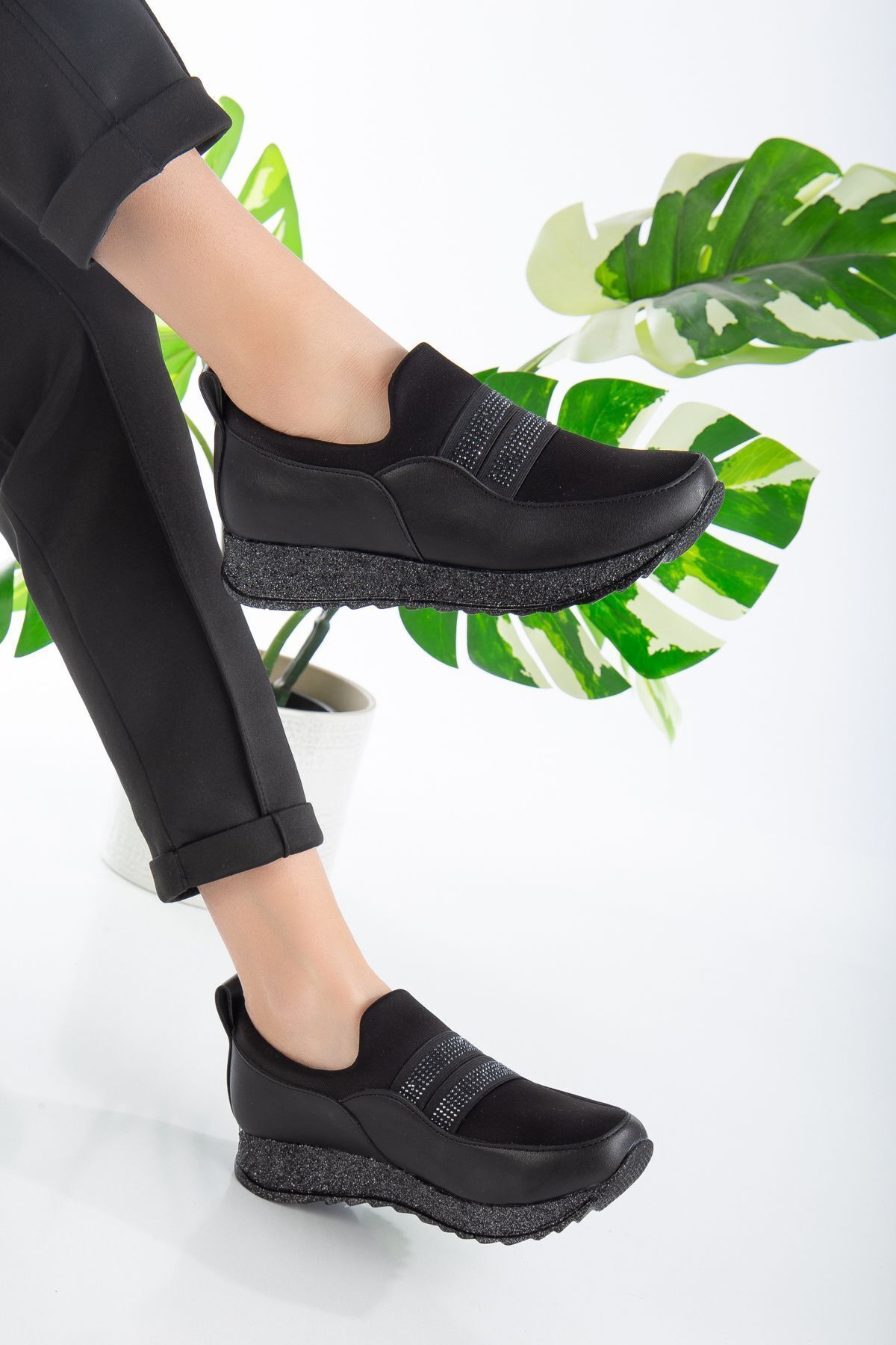 https://cdn.dsmcdn.com/ty1526/product/media/images/prod/QC/20240905/14/d86d6c8b-1231-3be4-babc-72372a1ccae4/1_org_zoom.jpg