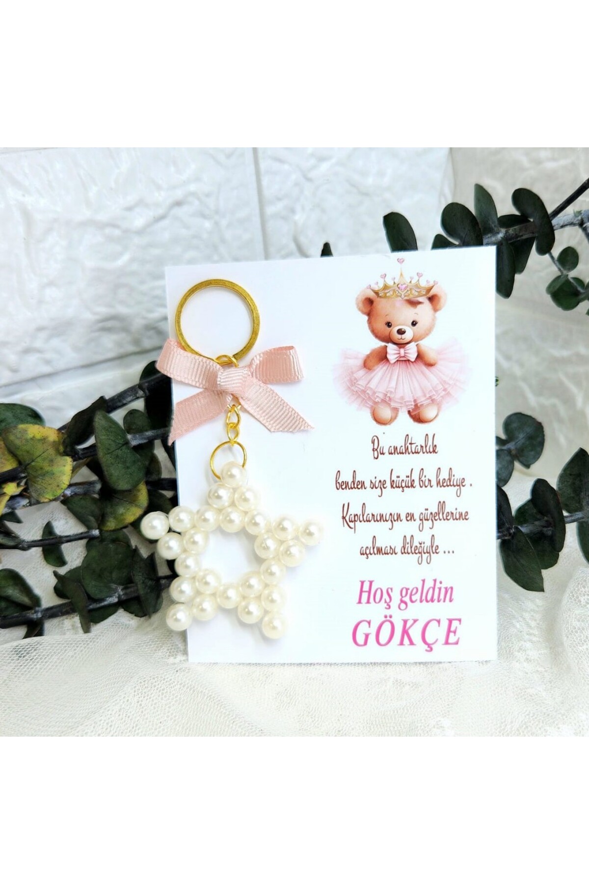 20 Pieces Baby Girl Candy with Teddy Bear Figure Keychain Gift Gold with Pearls