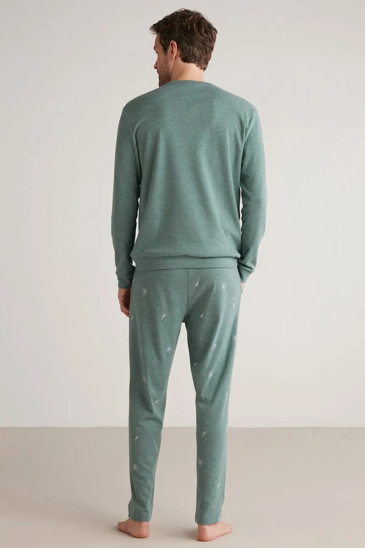 ست پیژامه مردانه NAUTICA V NECK SLETURED SLEVE SALEGAMA مجموعه لباس خواب Nautica