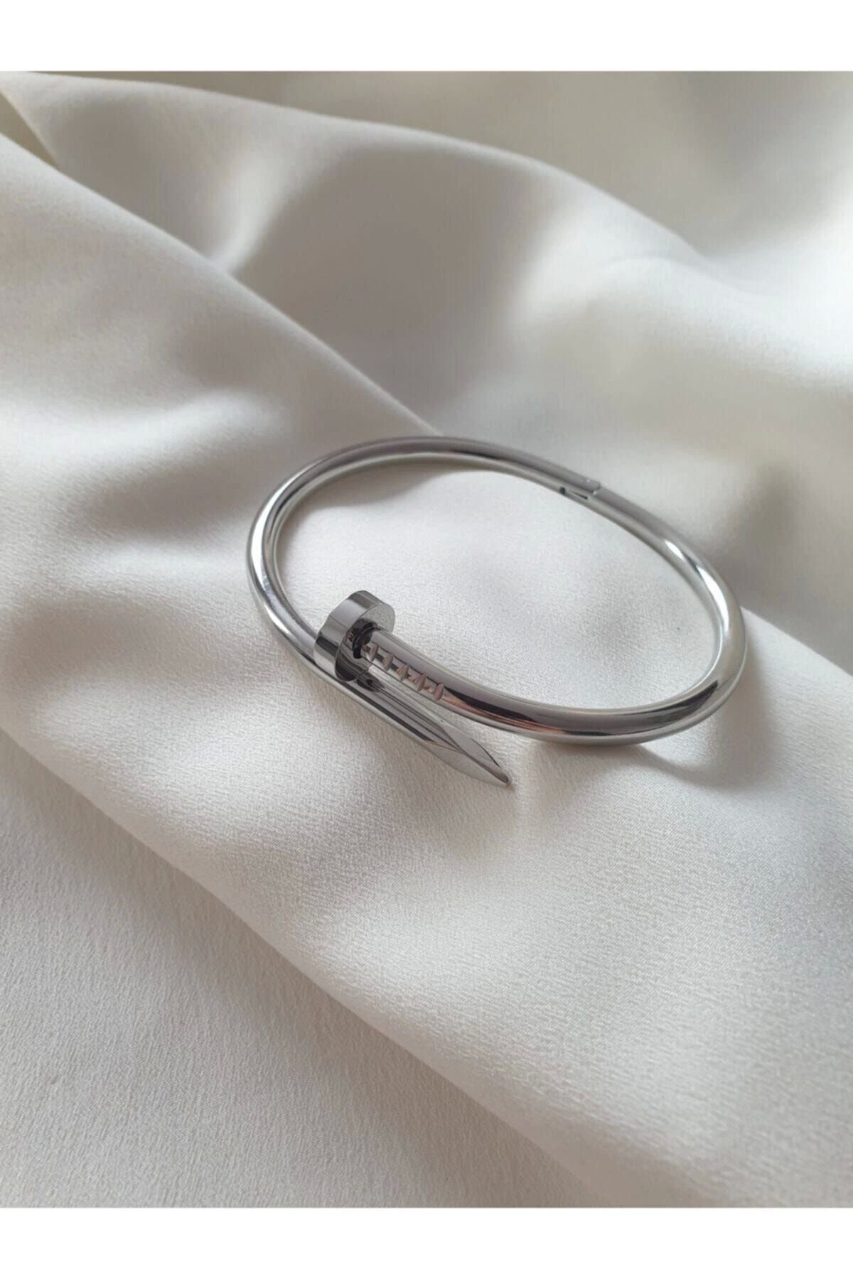 Cartier nail bracelet silver shop