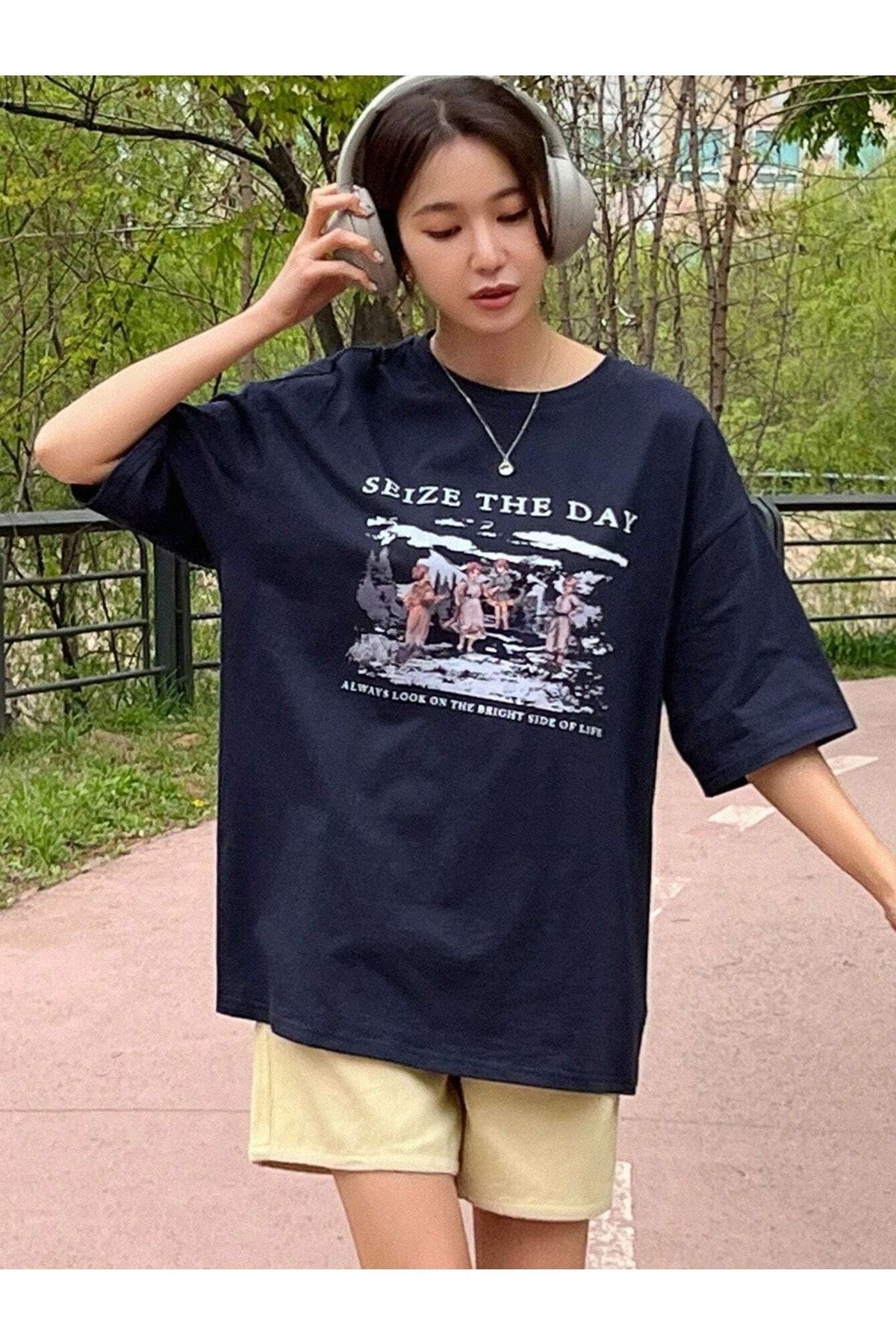 Trendseninle-Women's Navy Blue Seize The Day Printed Oversize T-shirt 7