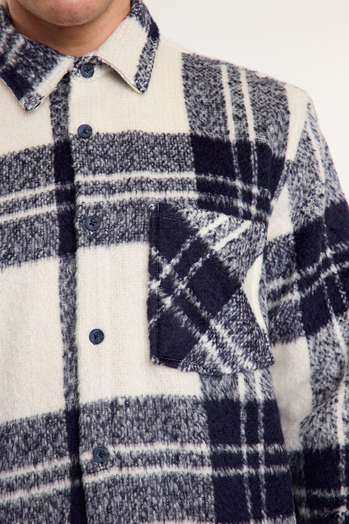 Trendyol Collection-Ecru-Holzfällerjacke für Unisex – übergroßes Winterhemd TMNAW25GO00024 6