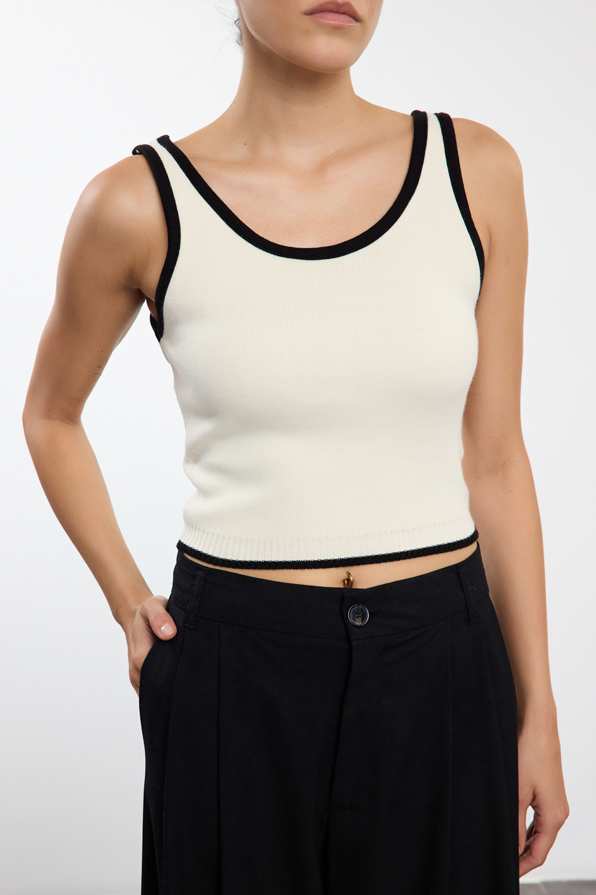 Trendyol Collection Steinfarbener Blockstrick 2-teiliges Blusen-Hängematten-Set TWOAW25HI00058