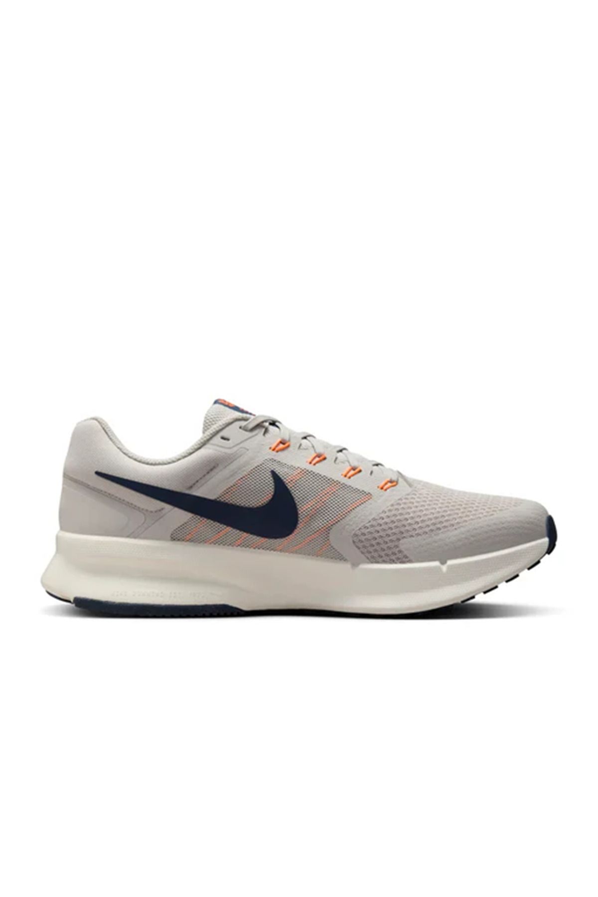 Nike-RUN SWIFT 3 2