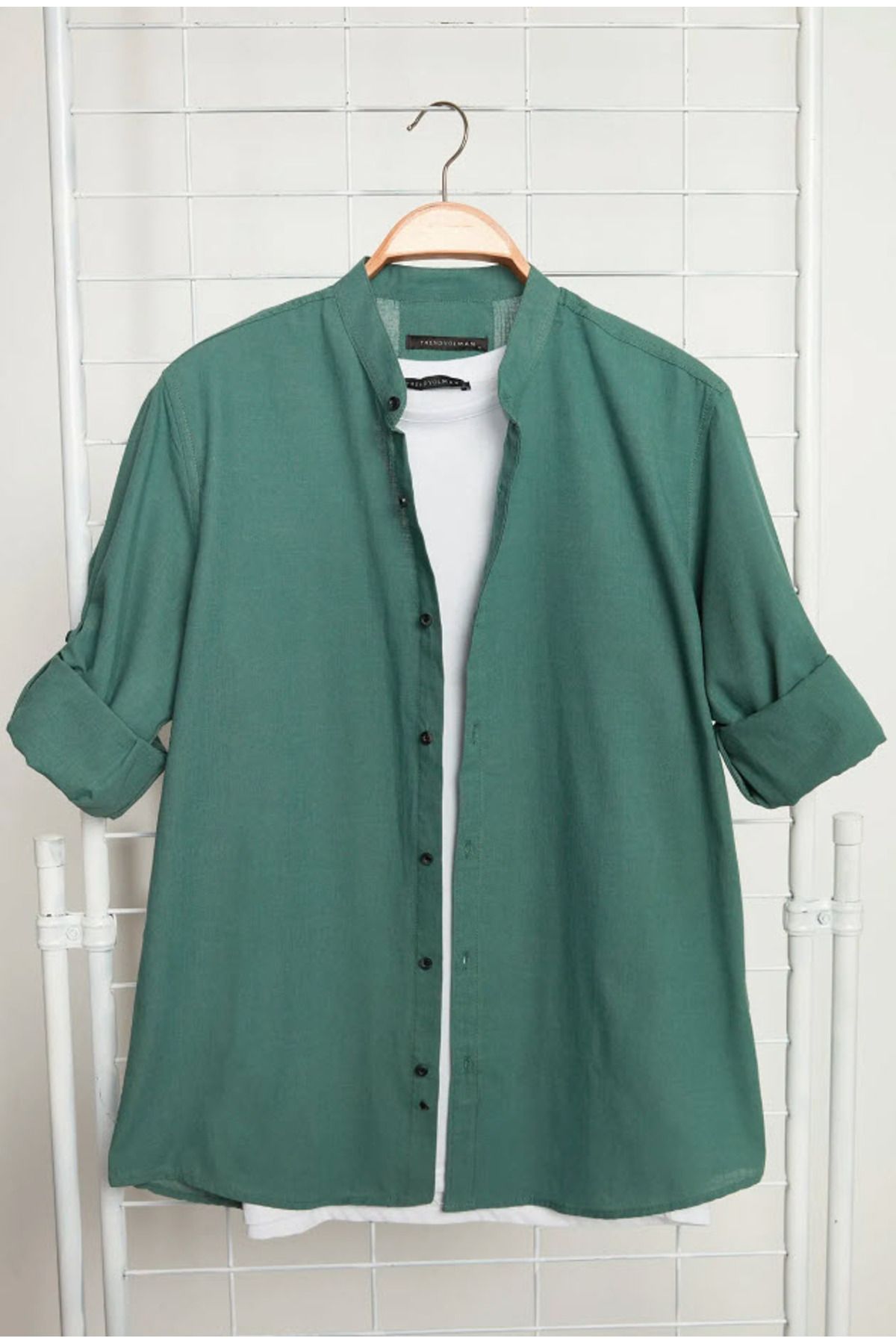 Trendyol Collection Sötétzöld Slim Fit Epaulettes ing - 100% pamut, uralkodó gallér Tmnss20go0188