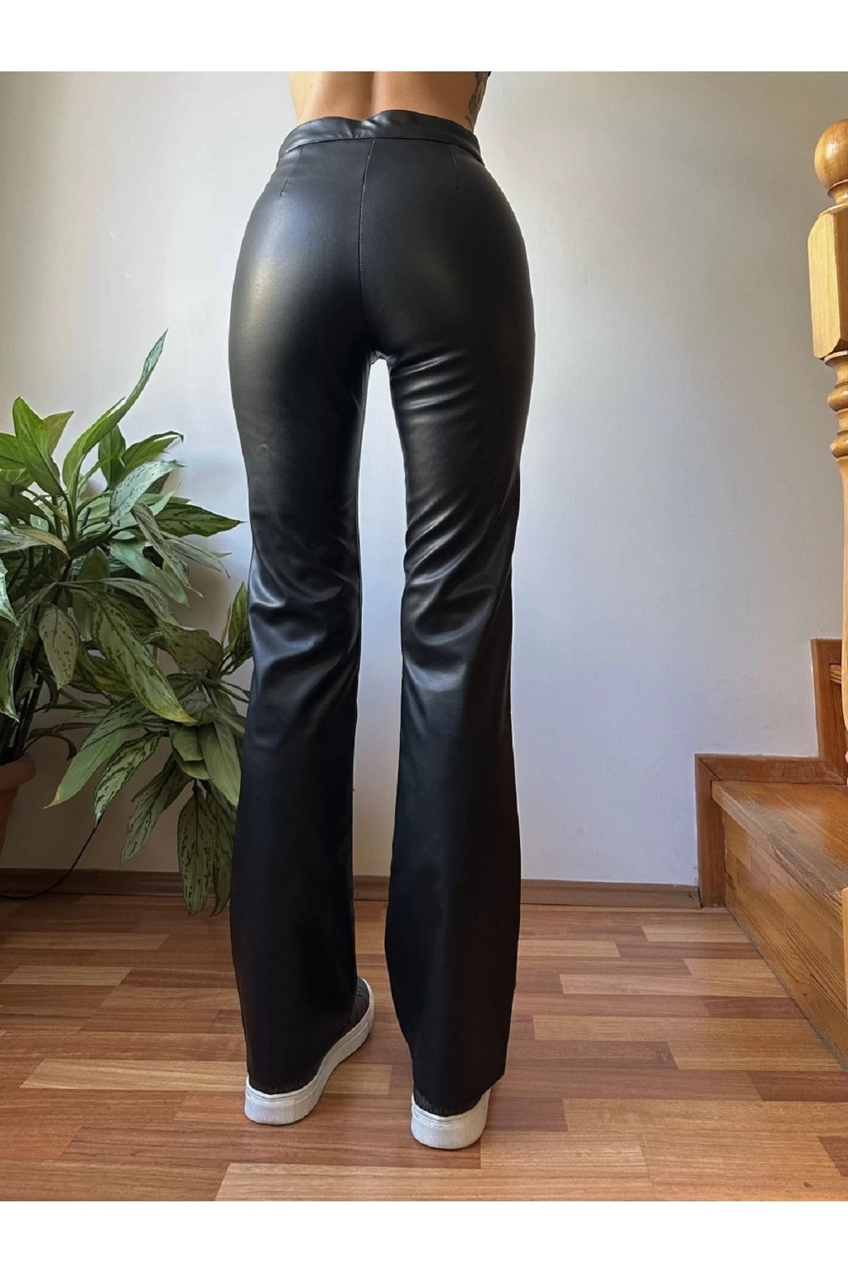https://cdn.dsmcdn.com/ty1527/product/media/images/prod/QC/20240906/10/7bd71821-a94e-3b8e-99af-2366aa61c30c/1_org_zoom.jpg