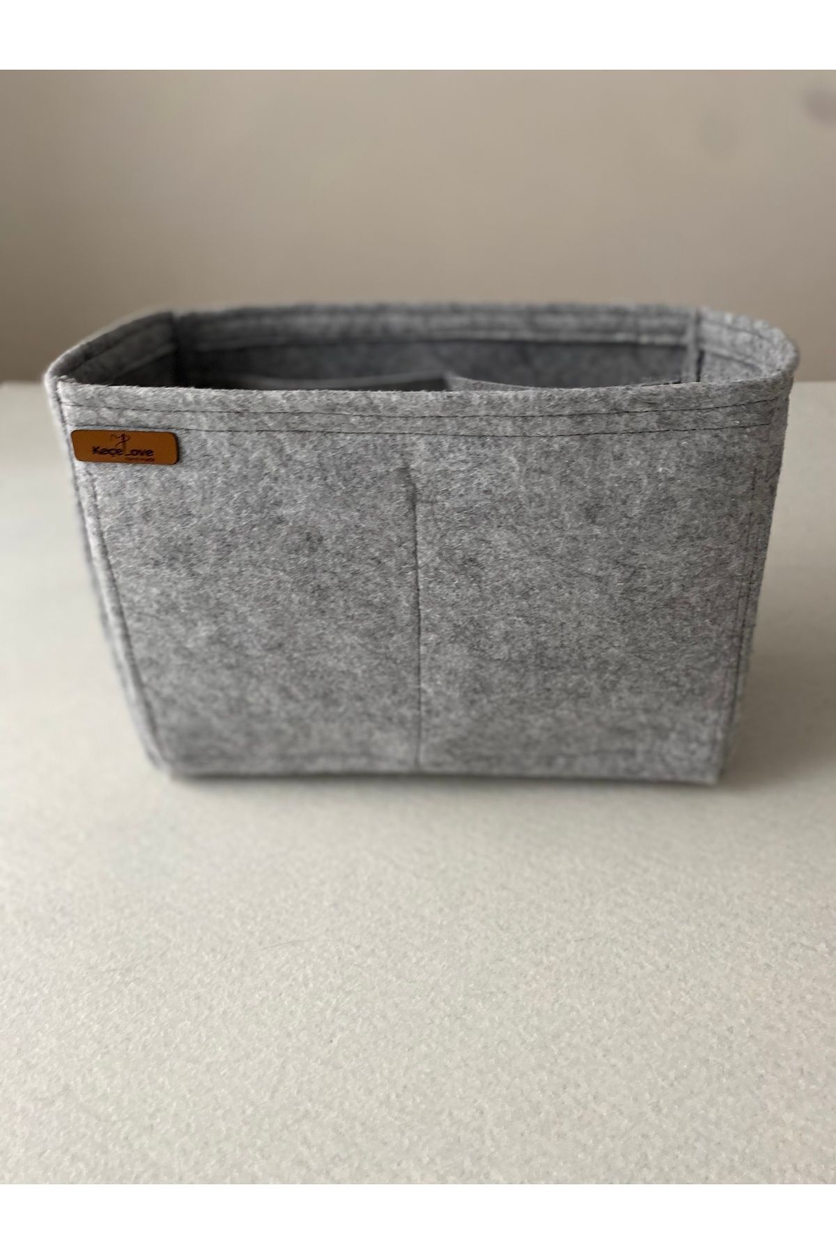 Longch. Medium Felt Organizer in Bag with Water Dispenser, Organizer in Bag