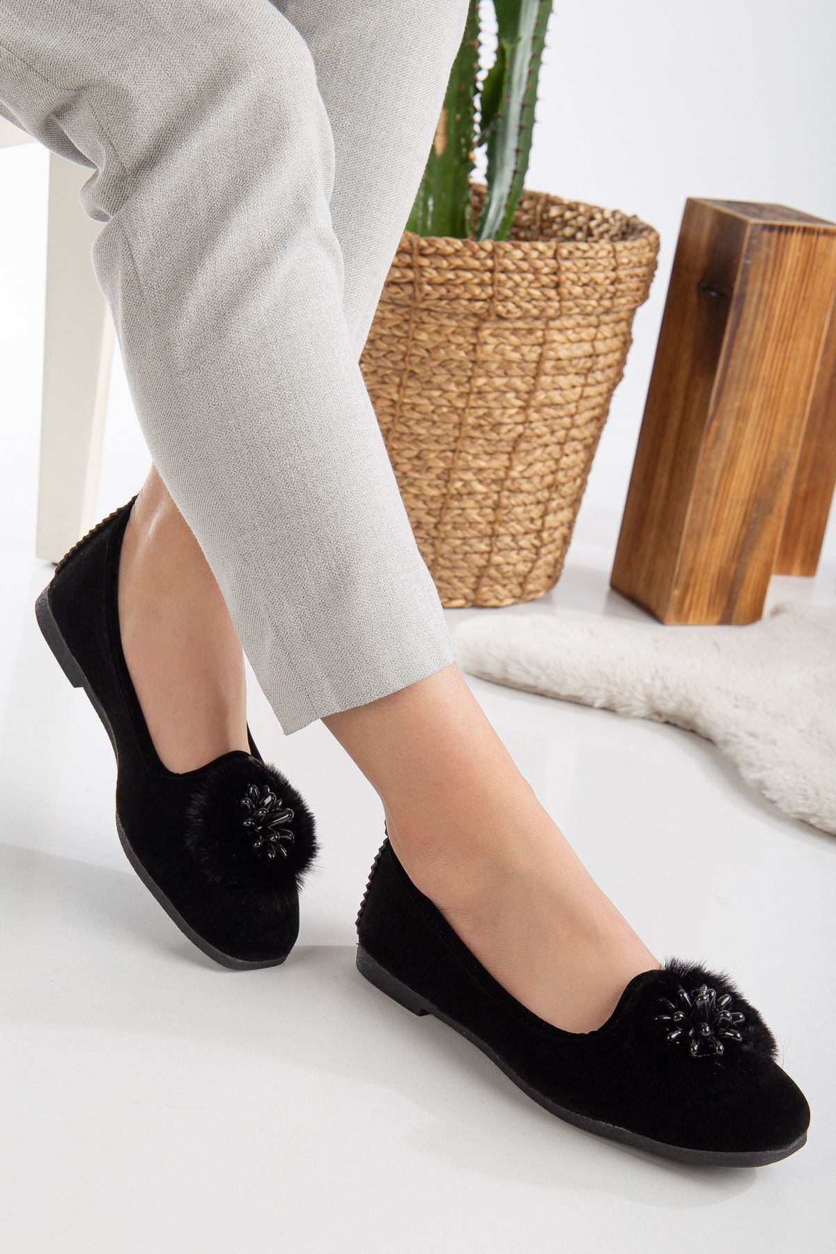 https://cdn.dsmcdn.com/ty1527/product/media/images/prod/QC/20240906/15/10886441-1885-3dd7-84c9-5025e468a495/1_org_zoom.jpg