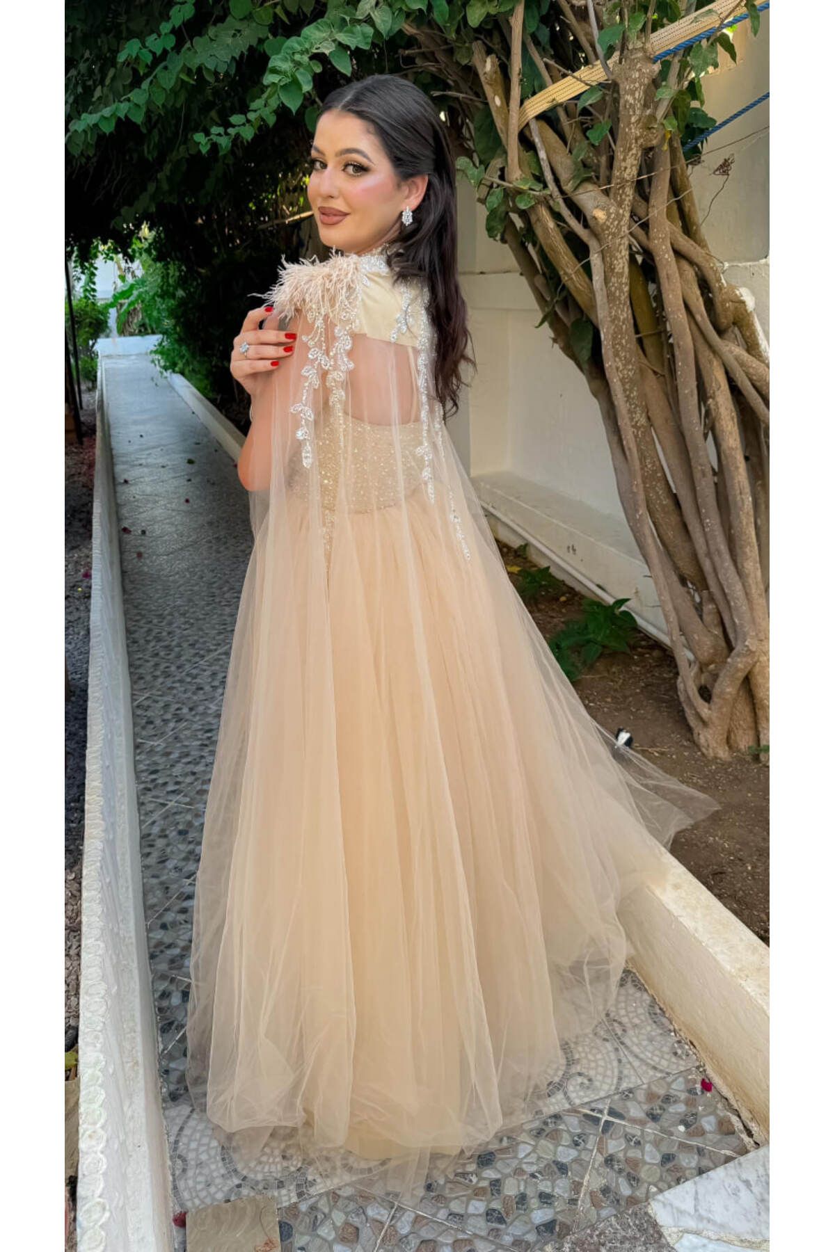 Gold Dresses KatKATLace and Cape Tulle Evening Dress Gld24168 Trendyol