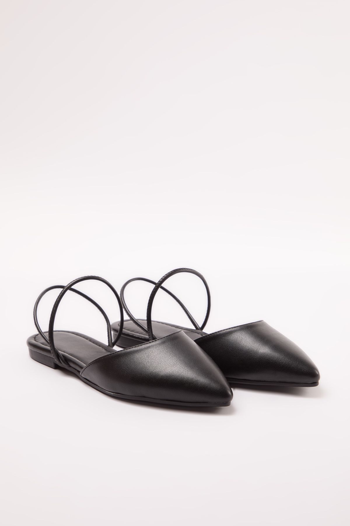 TRENDYOL SHOES-Schwarze Damen-Ballerinas mit offenem Rücken, spitzer Zehenpartie und kurzem Absatz 
 TAKAW25BE00001 3