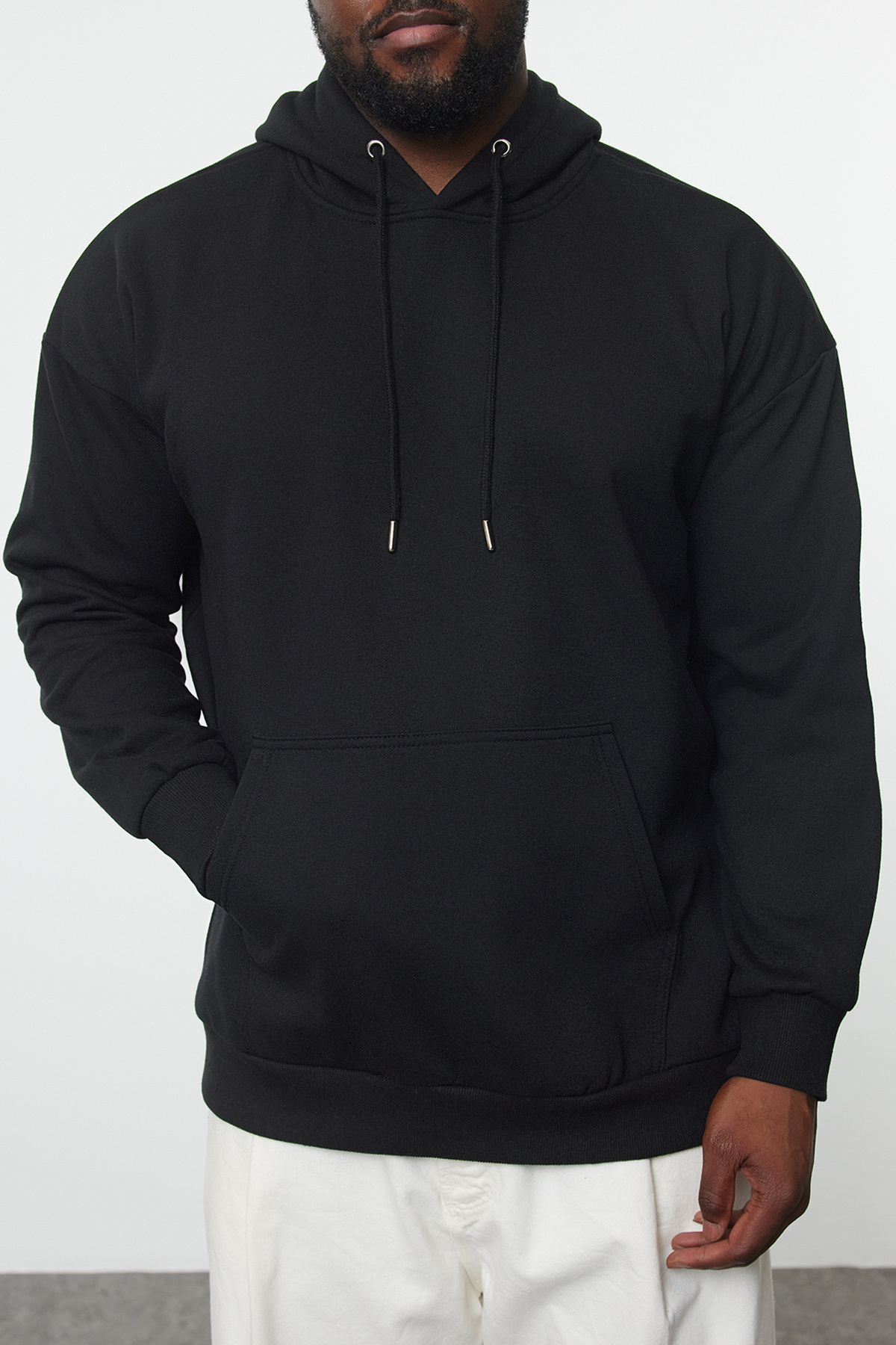 Trendyol Collection-Black Oversize Hooded Sweatshirt - Plus Size TMNAW25AO00002 4