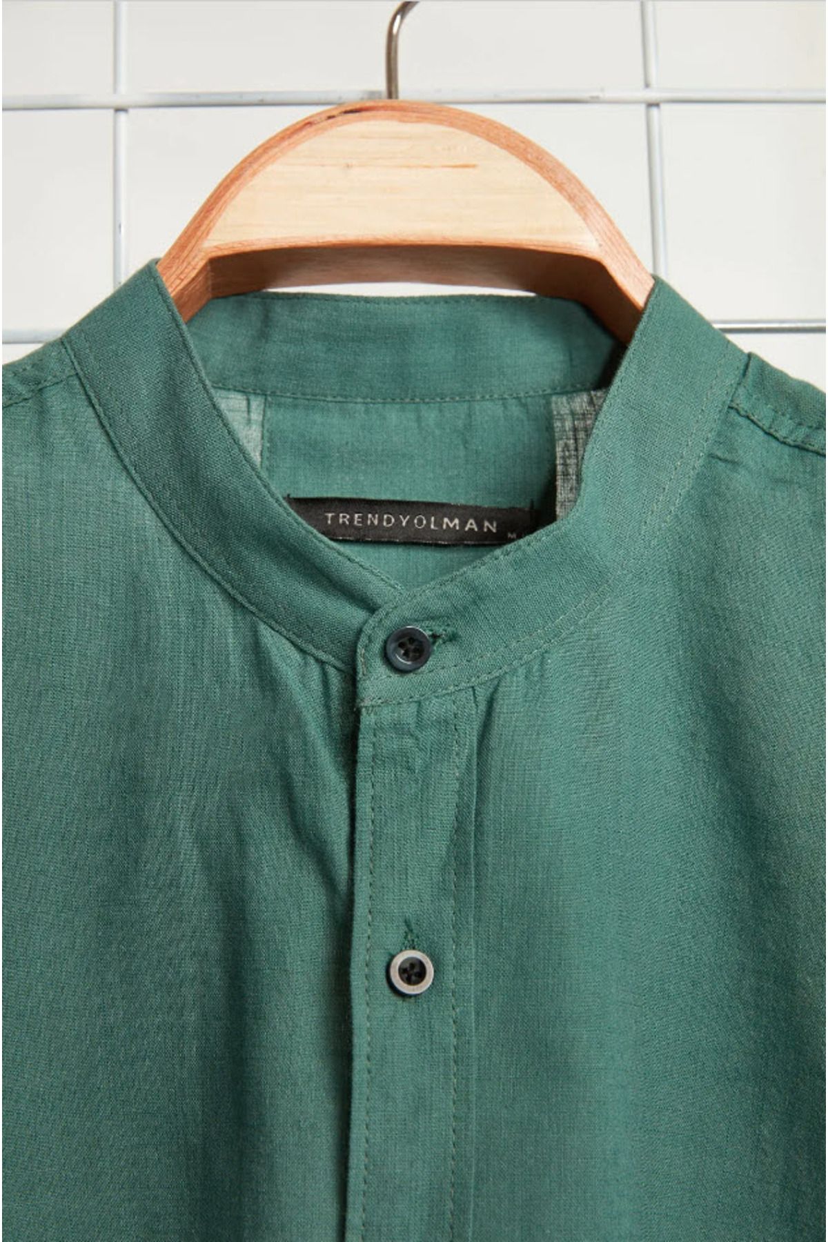 Kolekcia Trendyol-Tmavozelená košeľa Slim Fit Epaulettes – 100 % bavlna, prevládajúci golier Tmnss20go0188 4